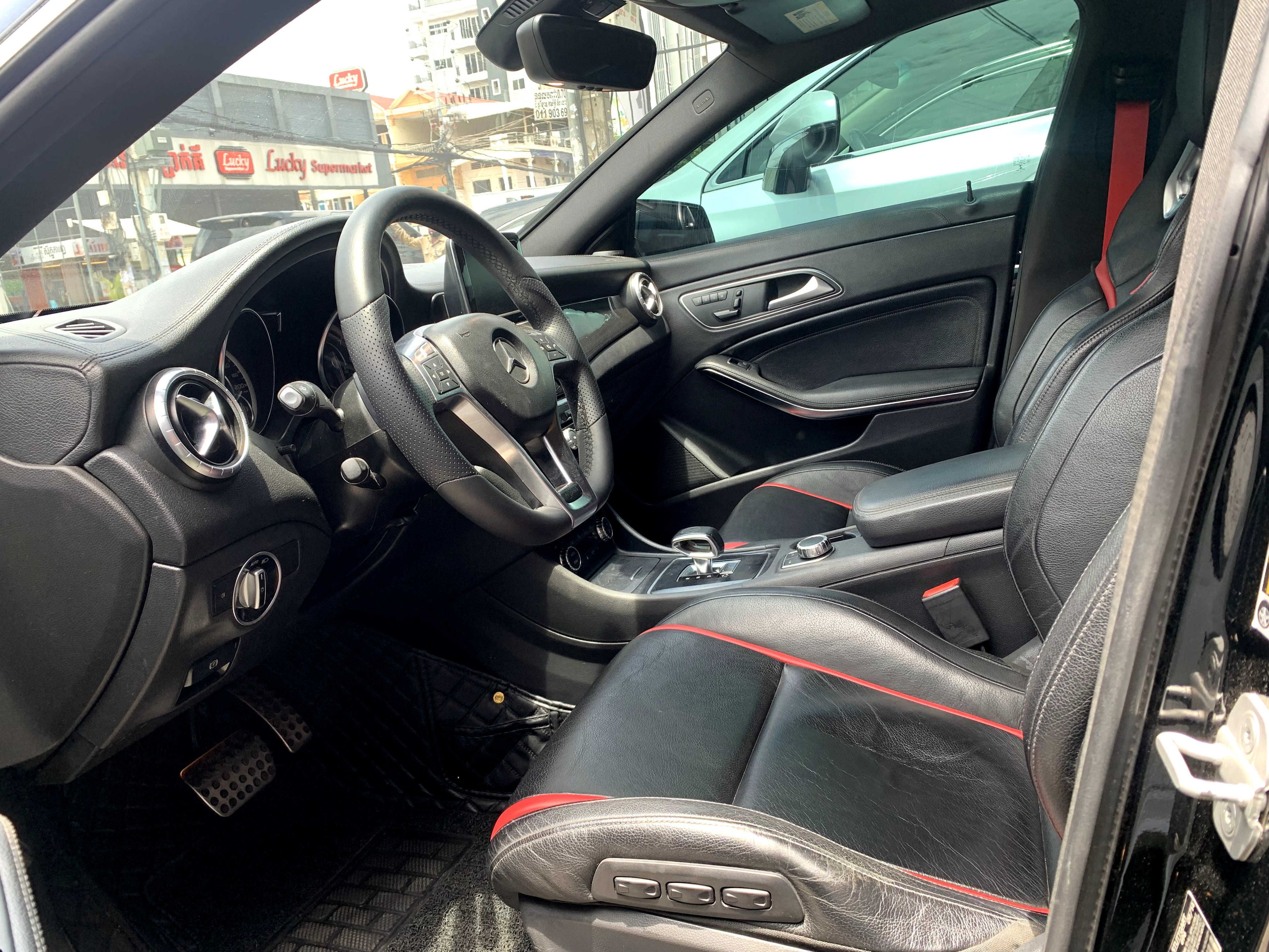 Mercedes-Benz CLA45 2014