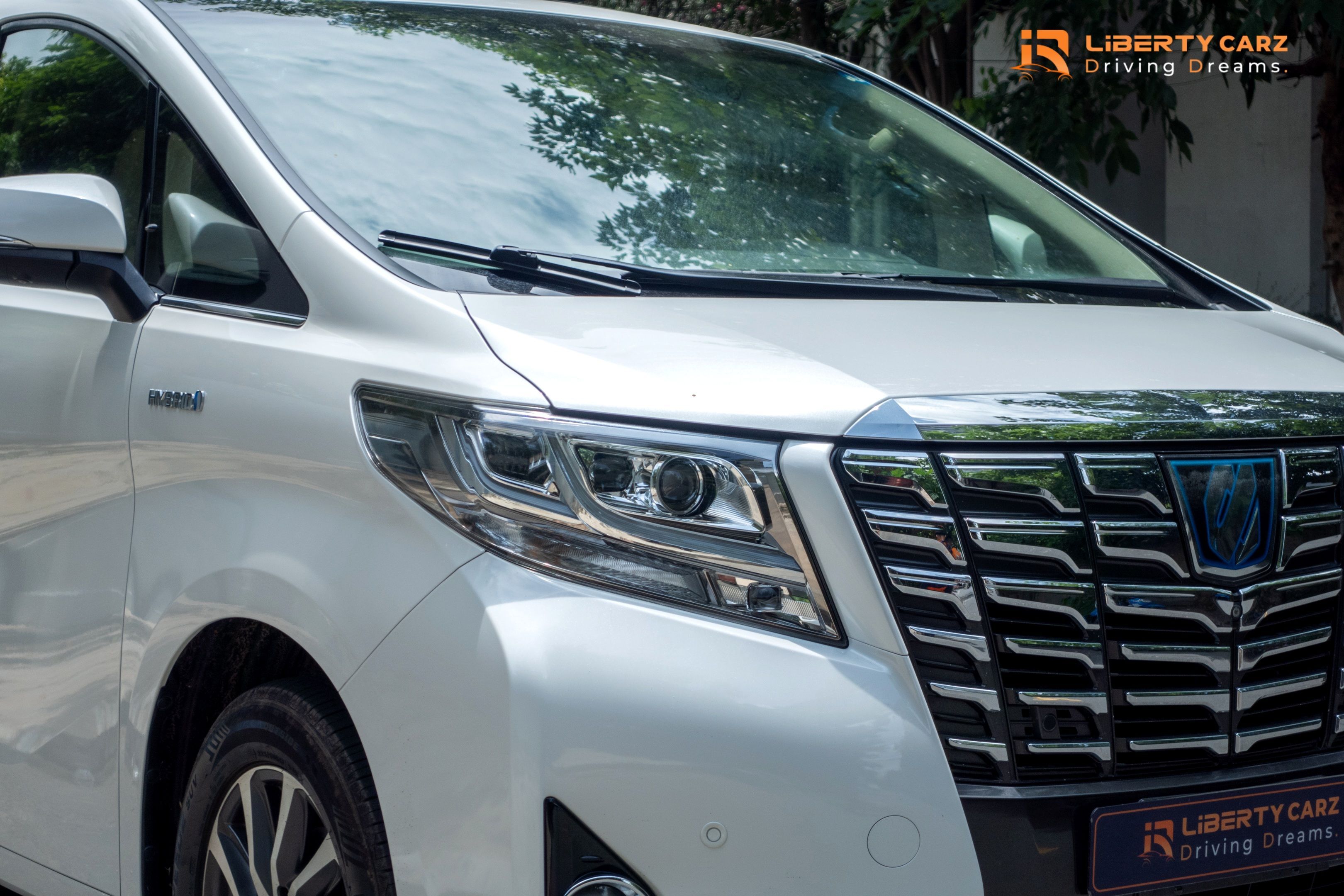 Toyota Alphard 2015