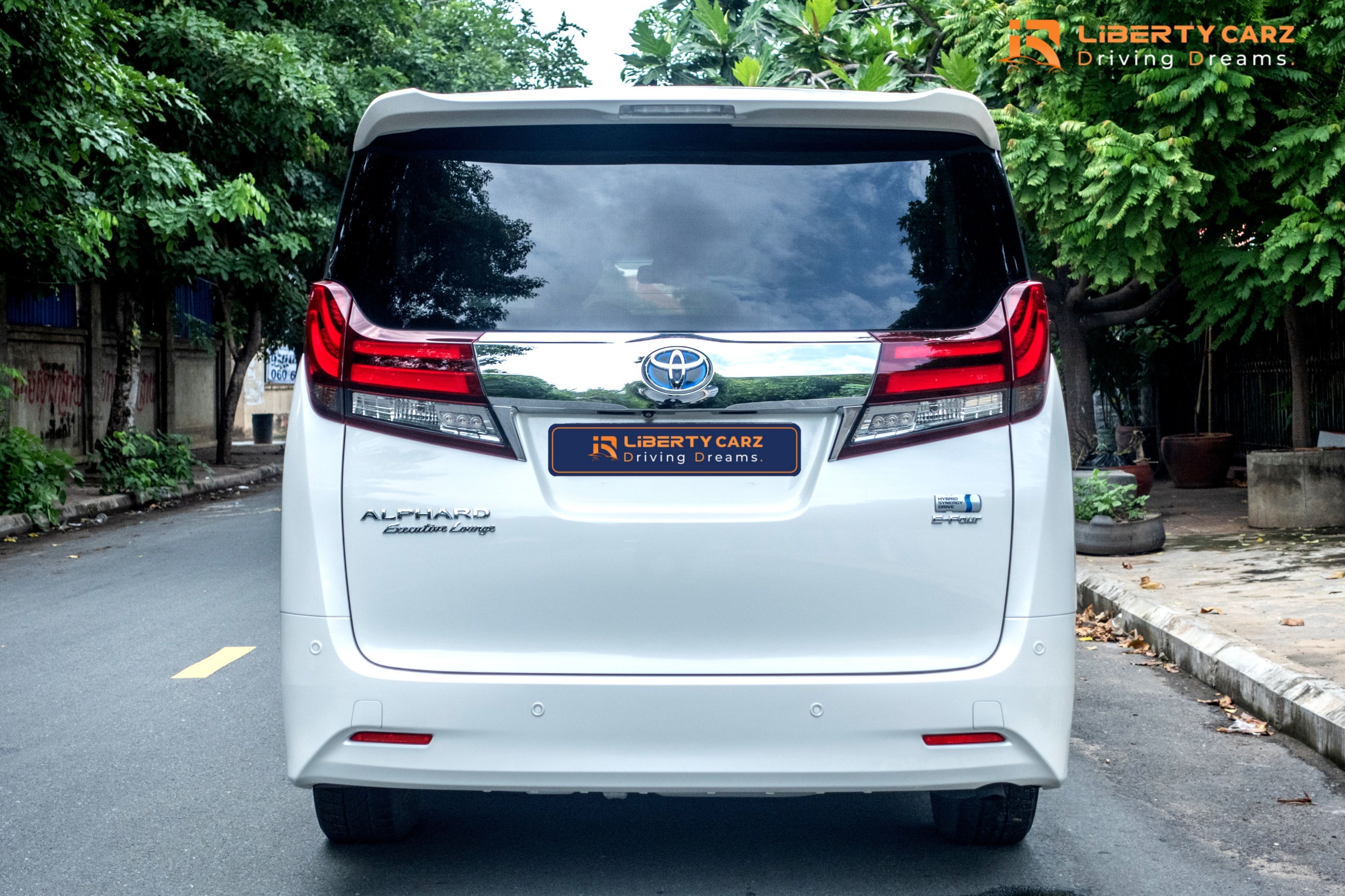 Toyota Alphard 2015