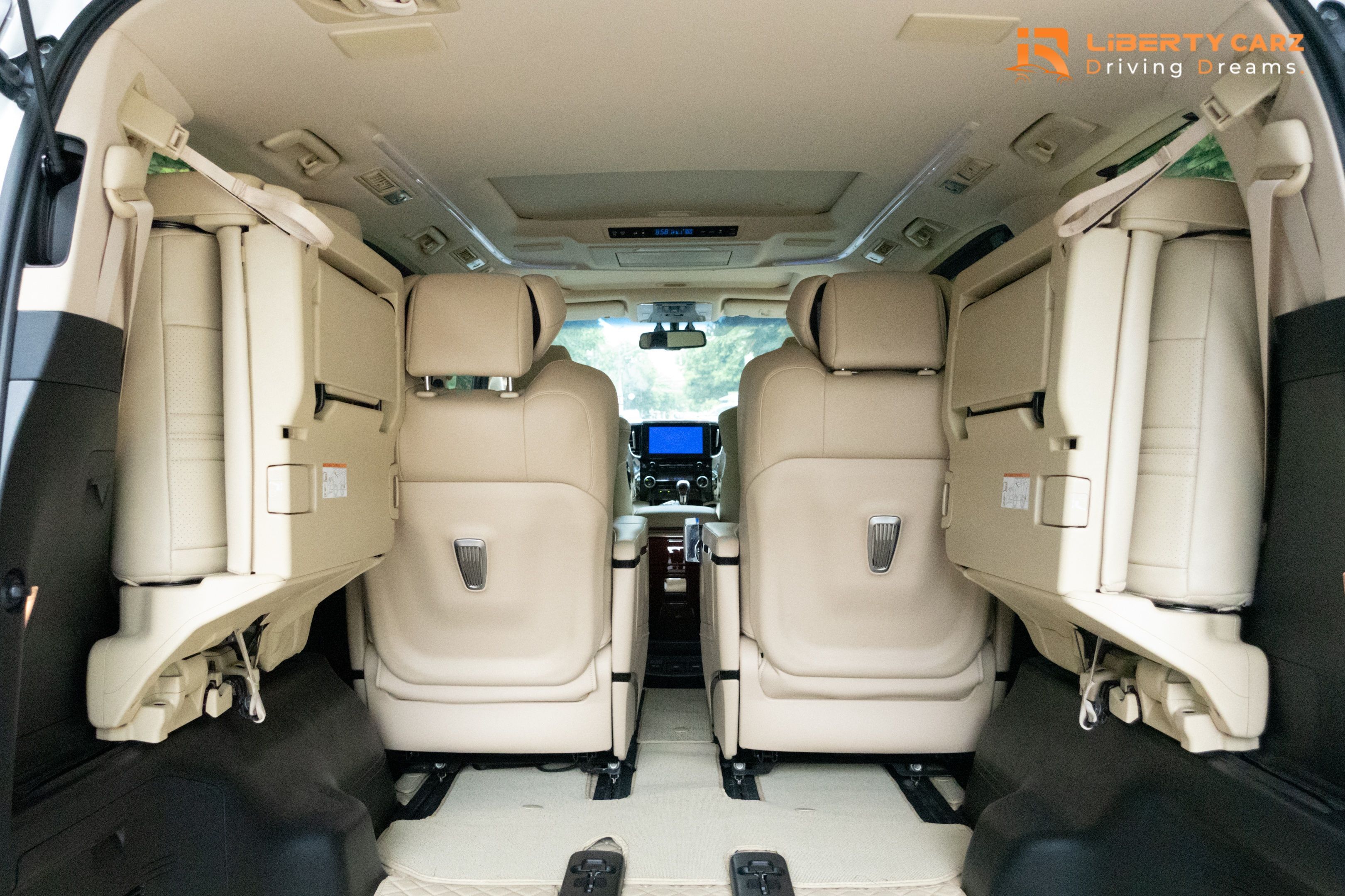 Toyota Alphard 2015