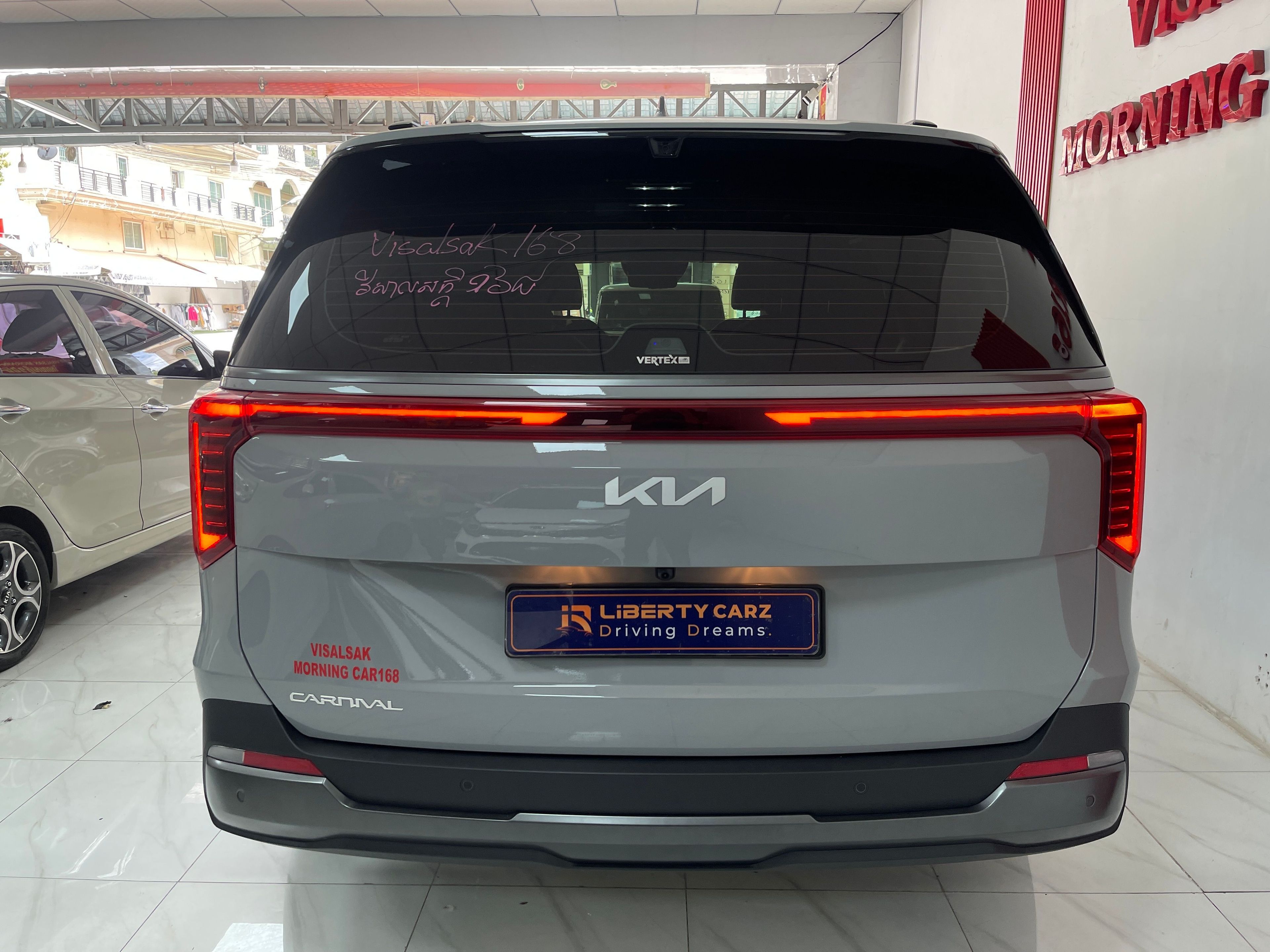 Kia GRANDCARNIVAL 2024