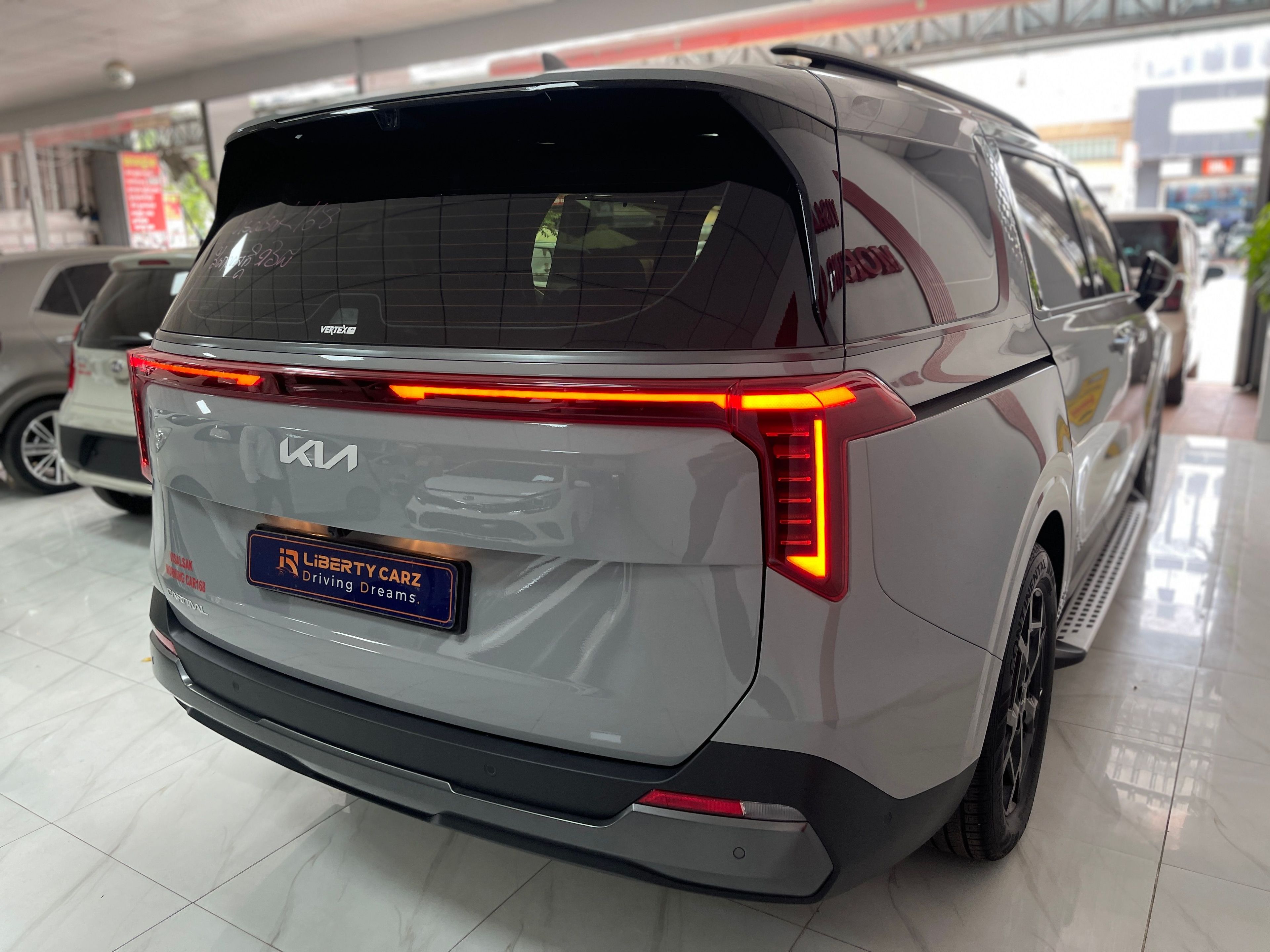 Kia GRANDCARNIVAL 2024