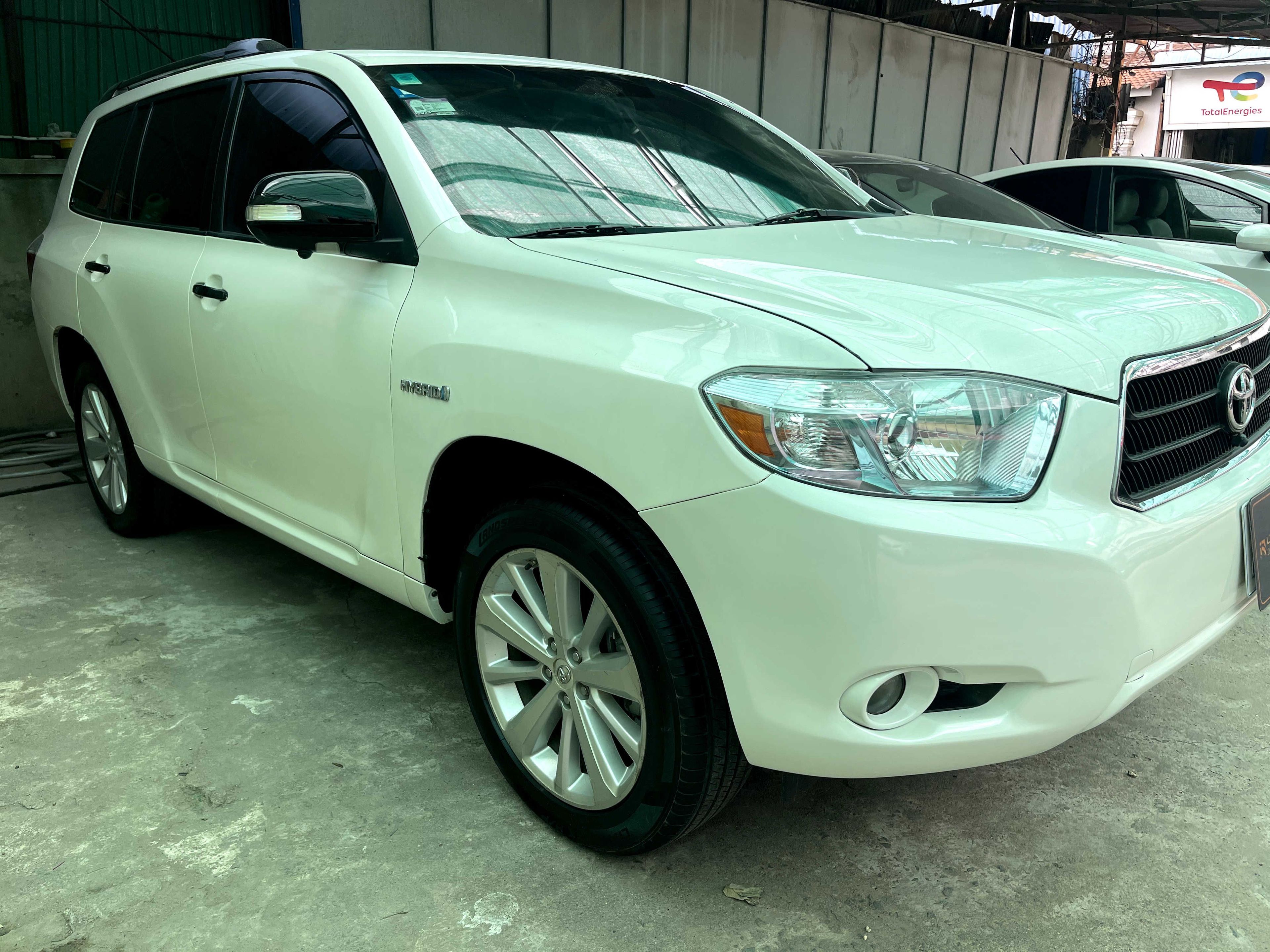 តូយ៉ូតា Highlander Hybrid 2008