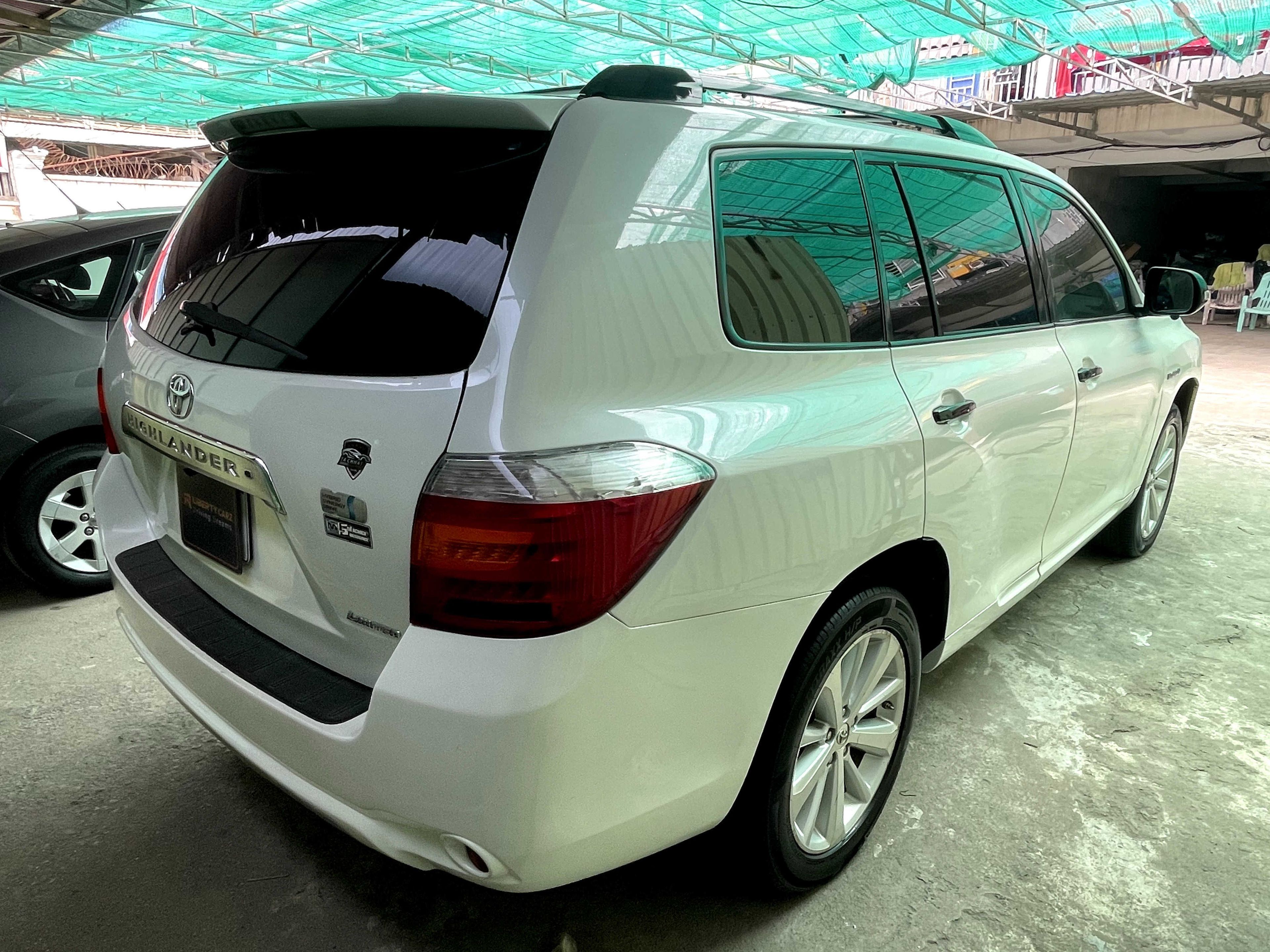 តូយ៉ូតា Highlander Hybrid 2008