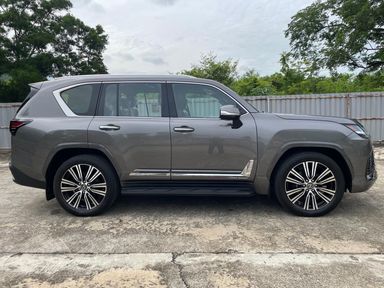 Lexus LX600 TS 2022 