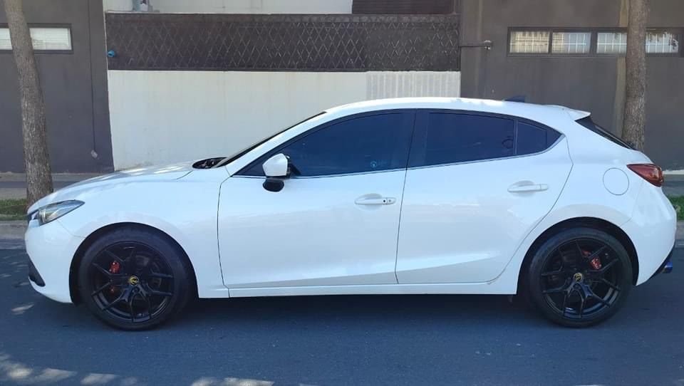 Mazda 3 2016