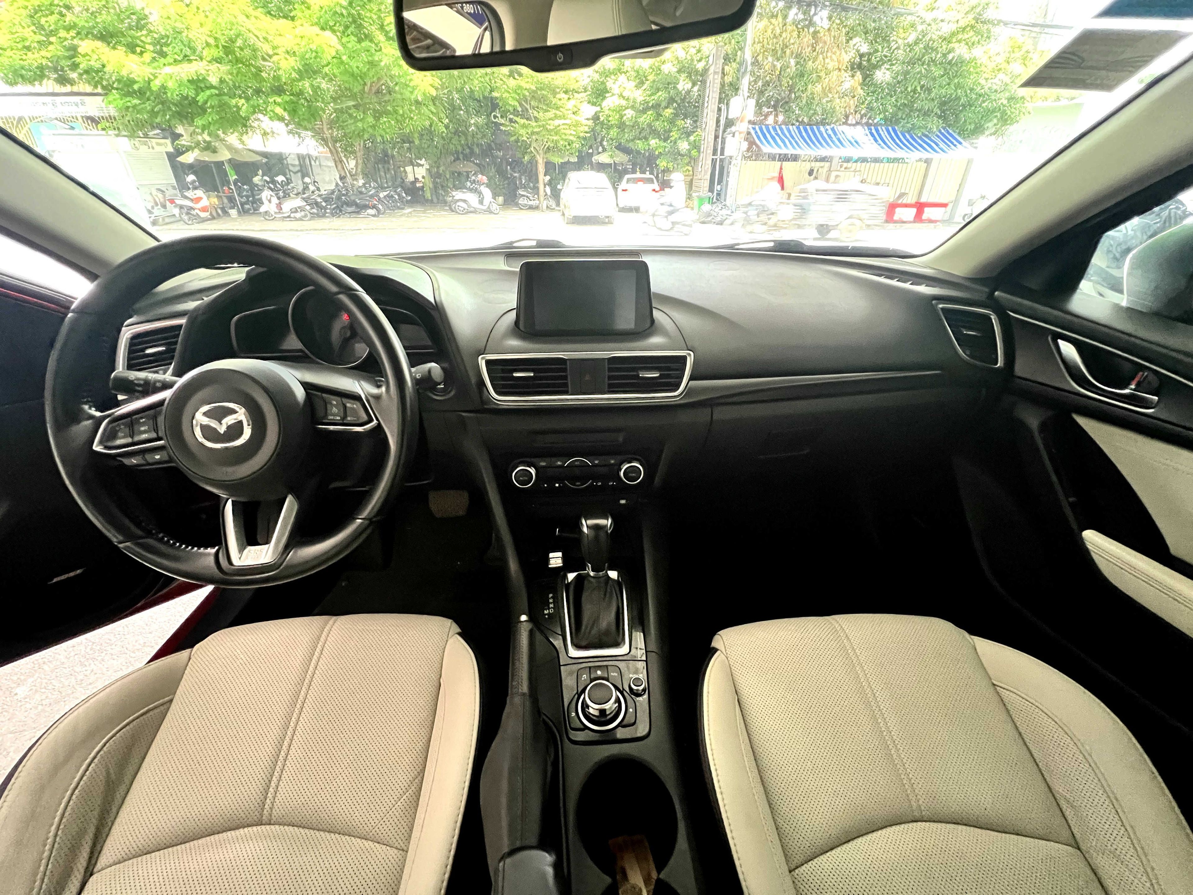 Mazda 3 2018