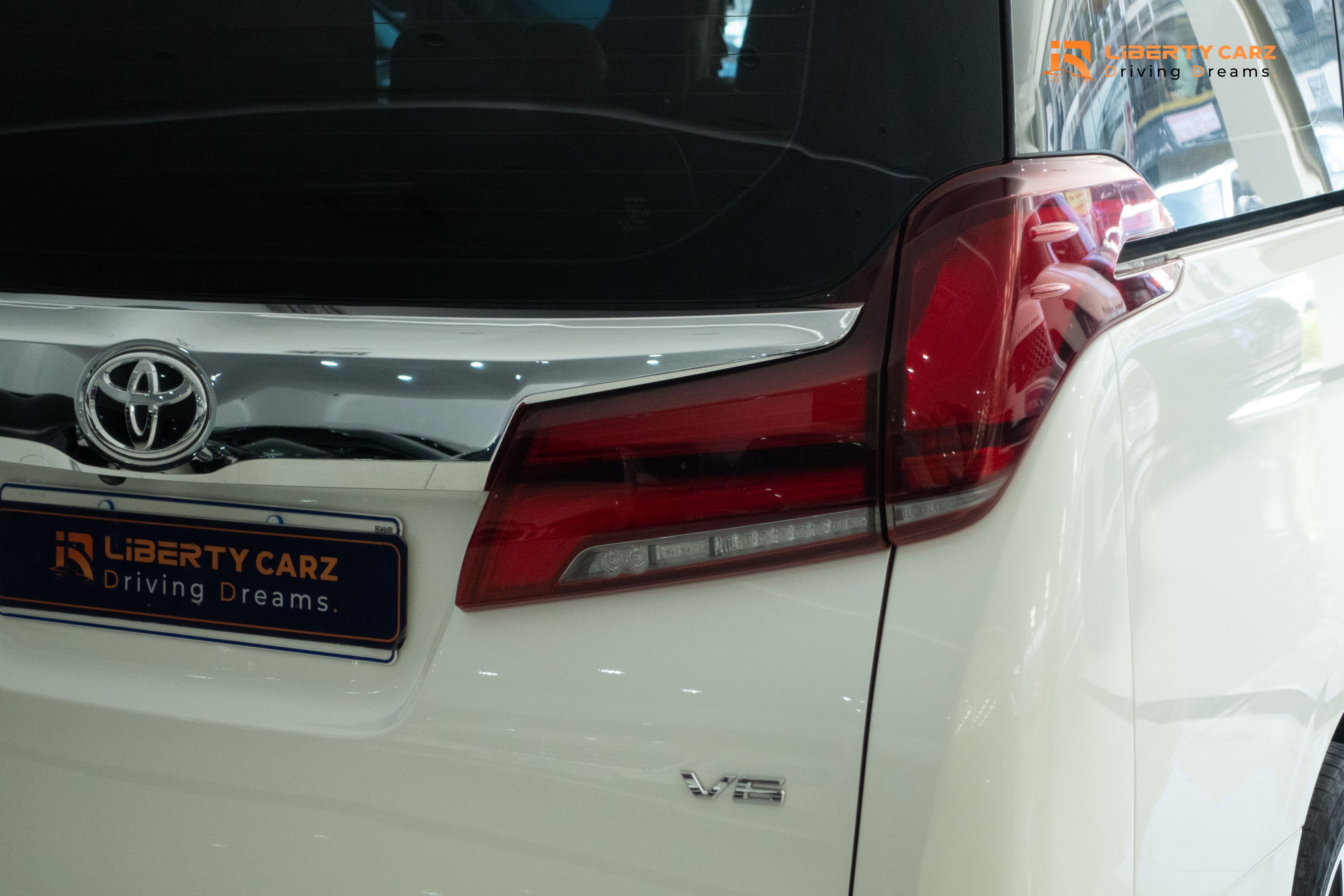 Toyota Alphard 2019