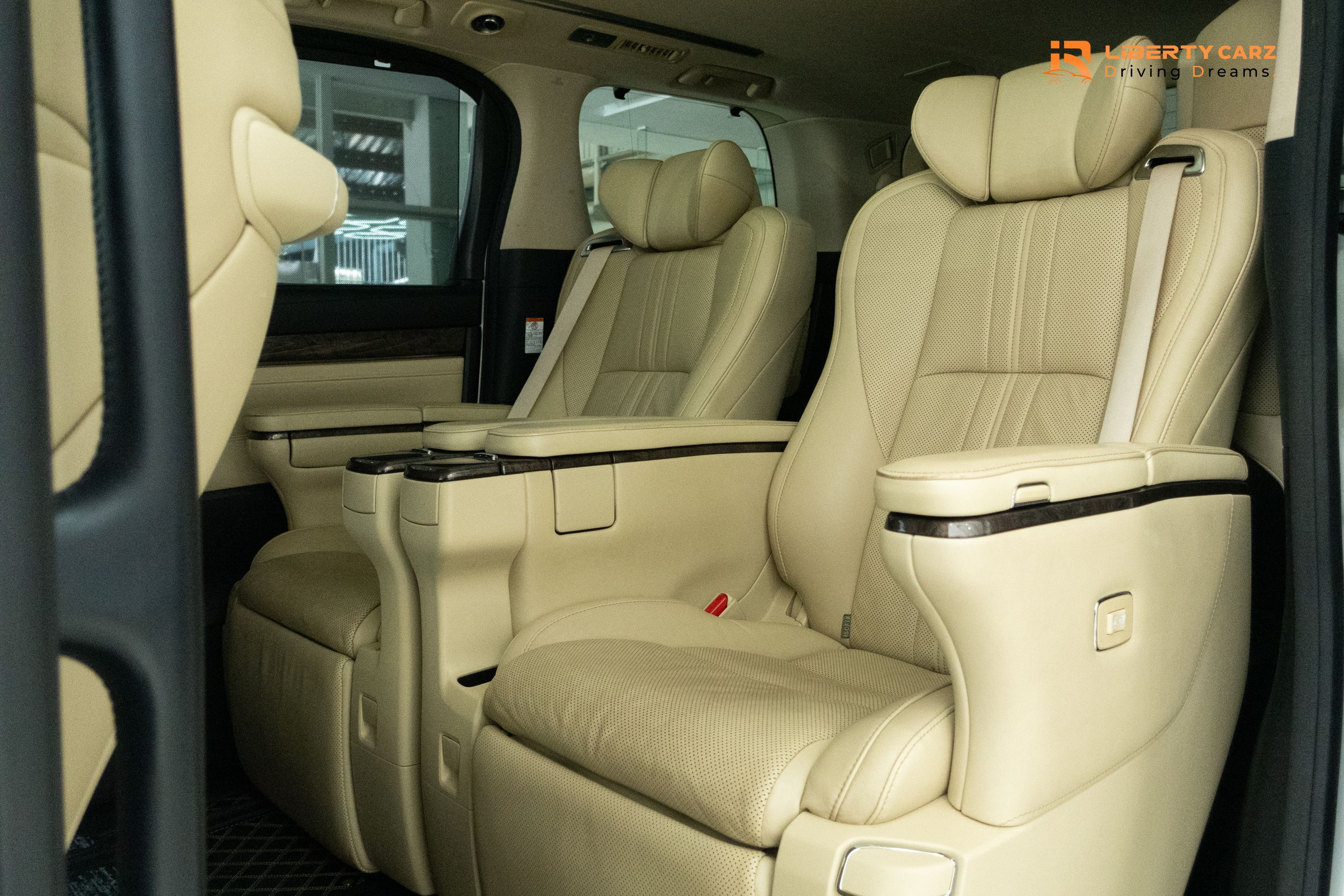 Toyota Alphard 2019