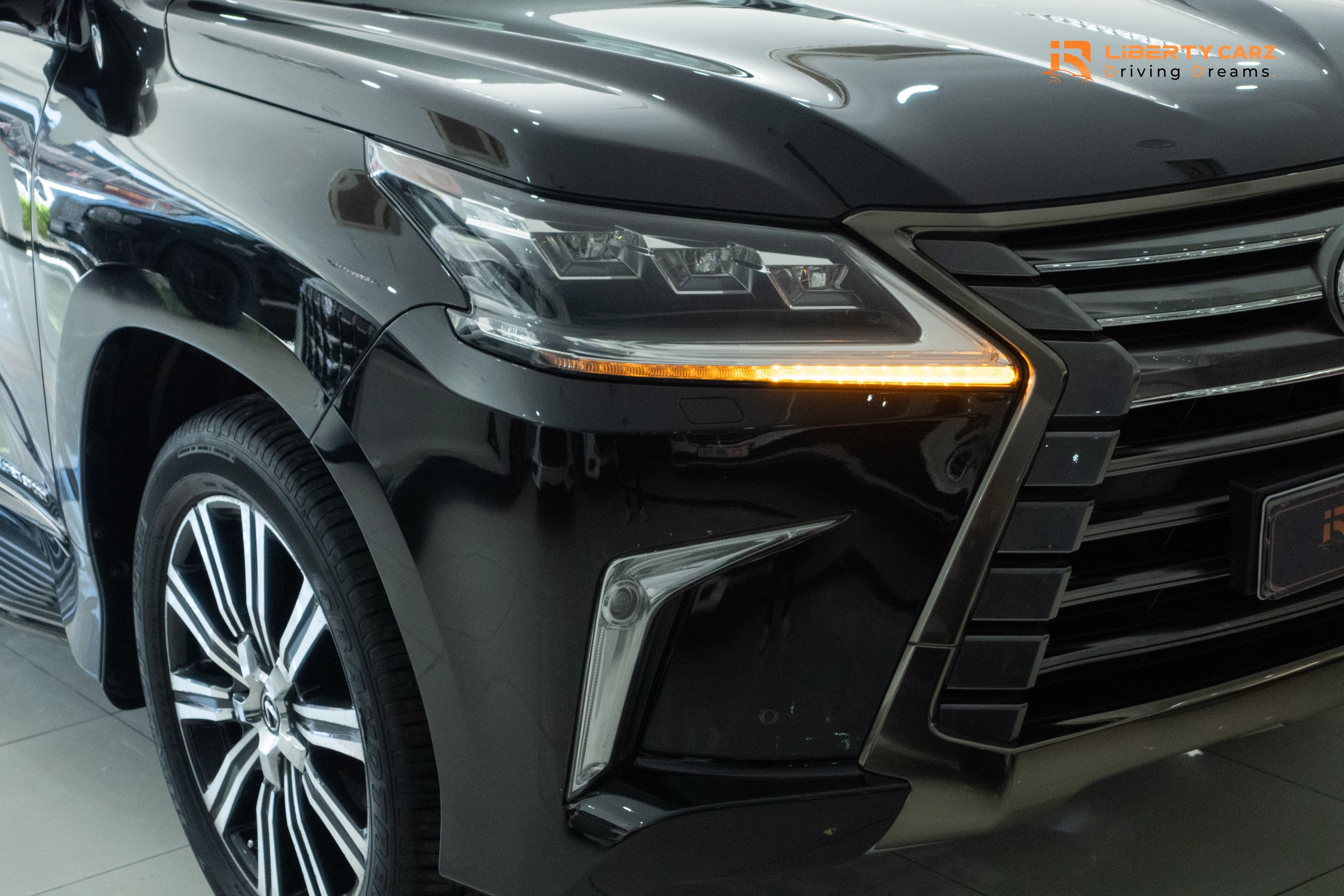 Lexus LX450d 2019