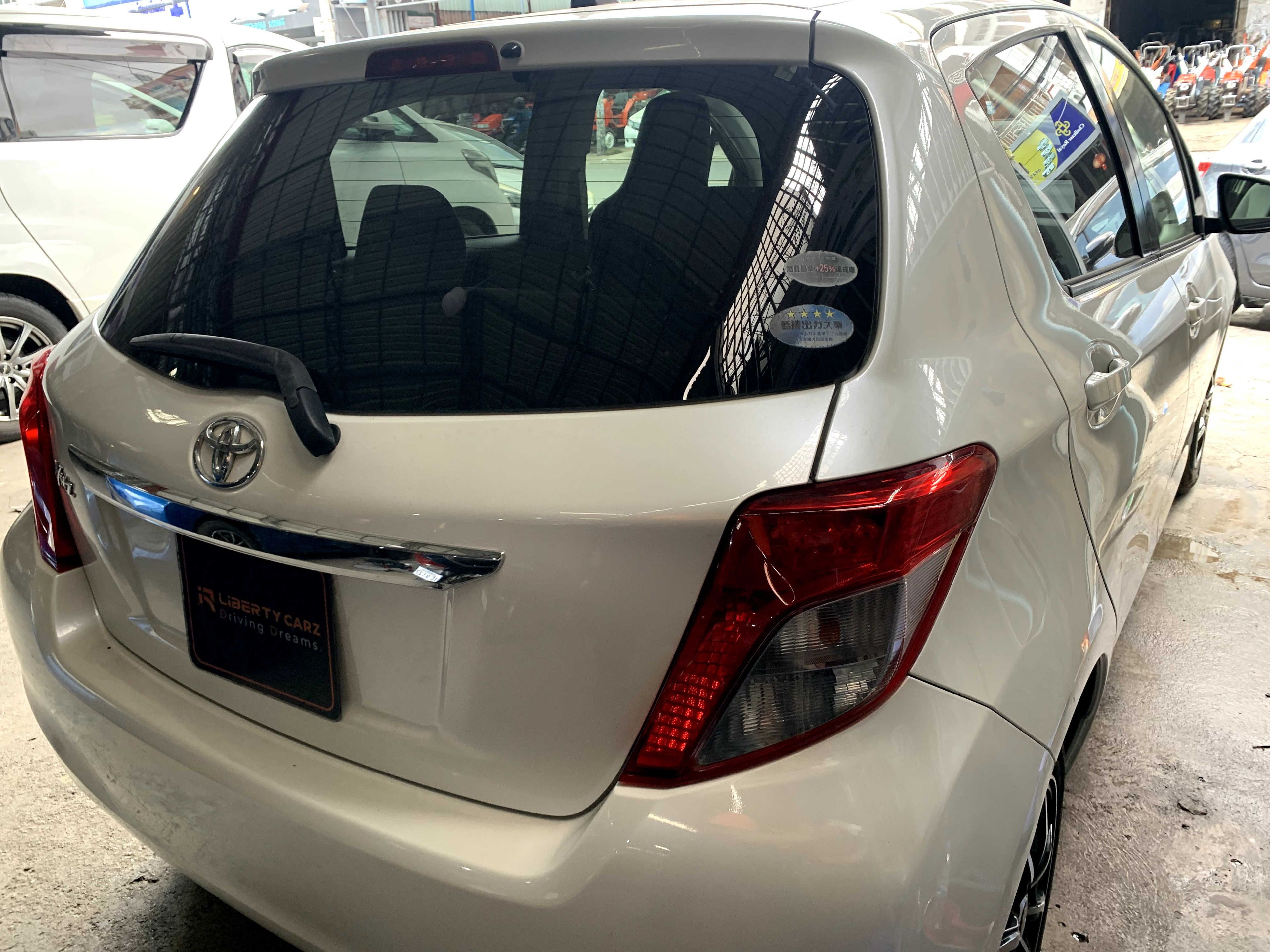 Toyota Vitz 2012