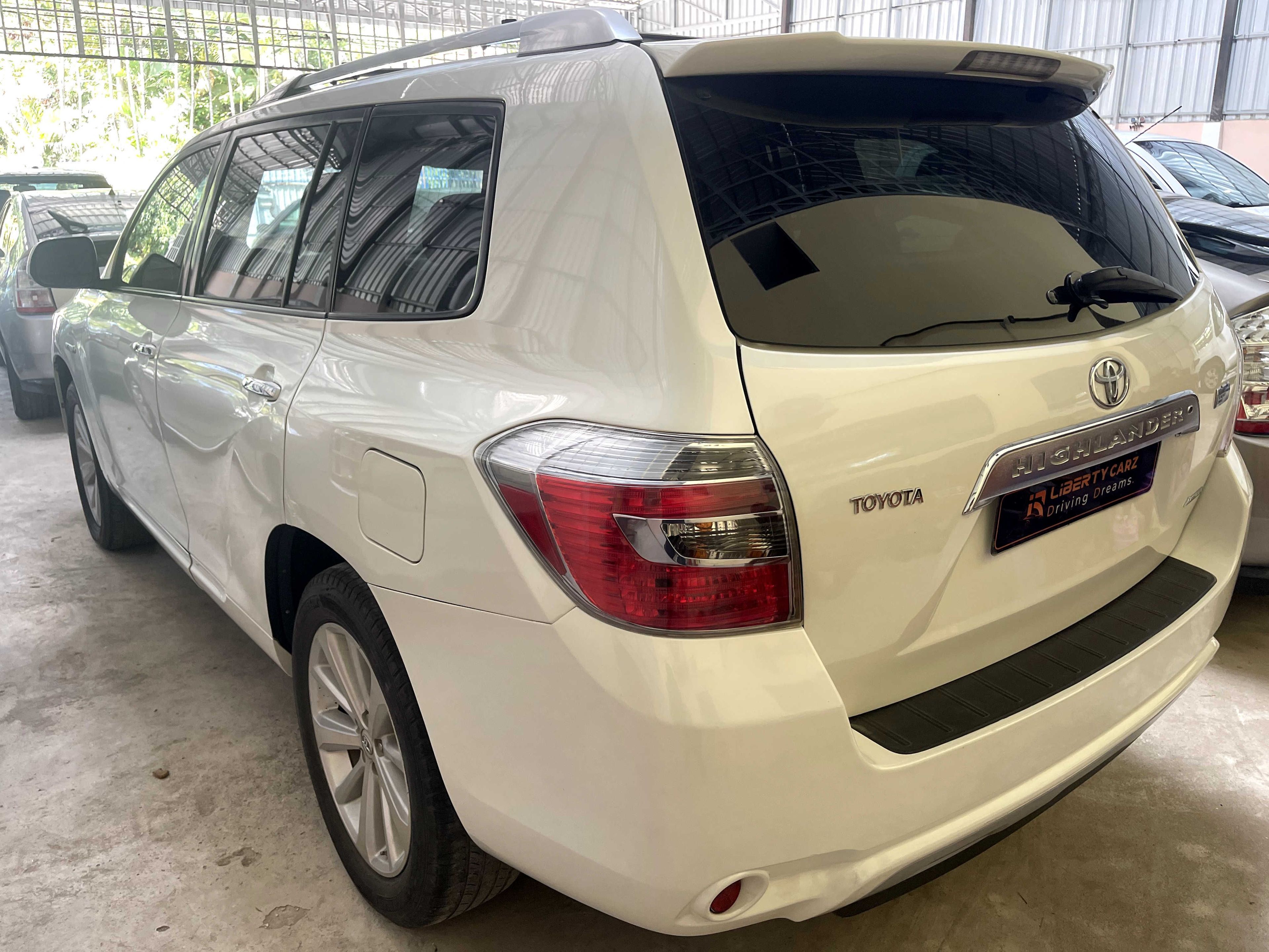 តូយ៉ូតា Highlander Hybrid 2009