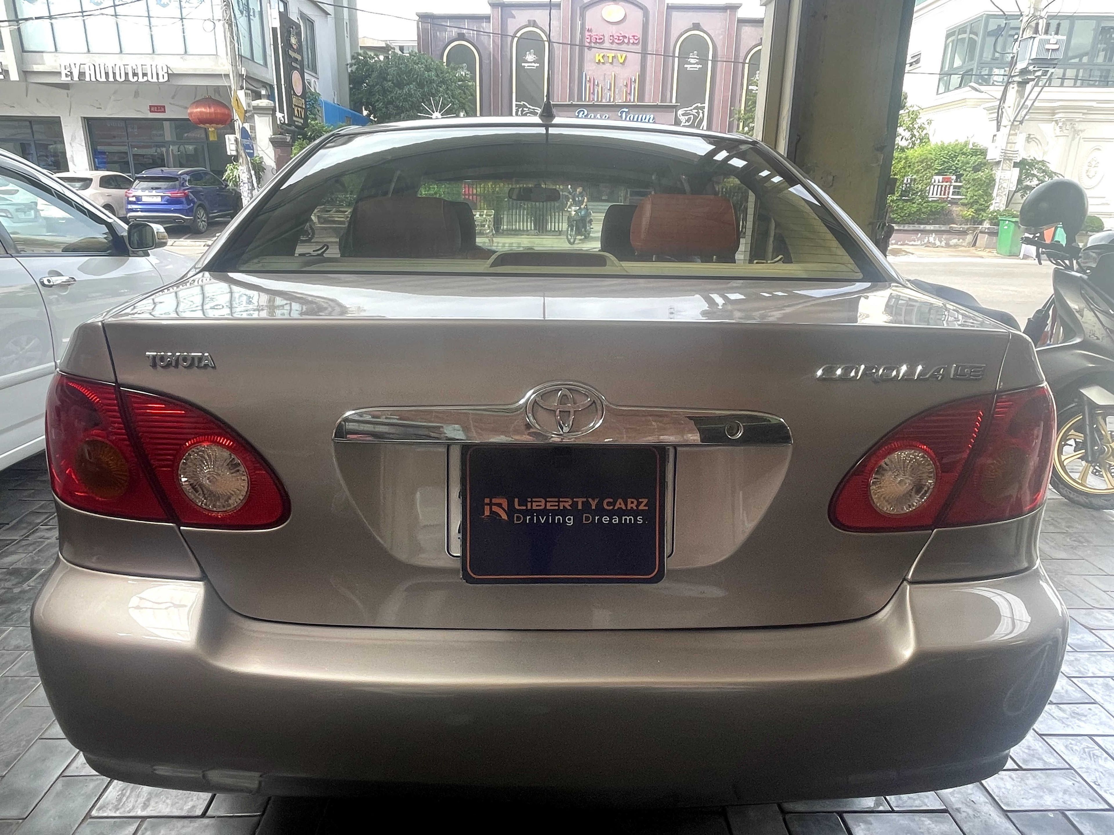 តូយ៉ូតា Corolla Cross Hybrid 2003