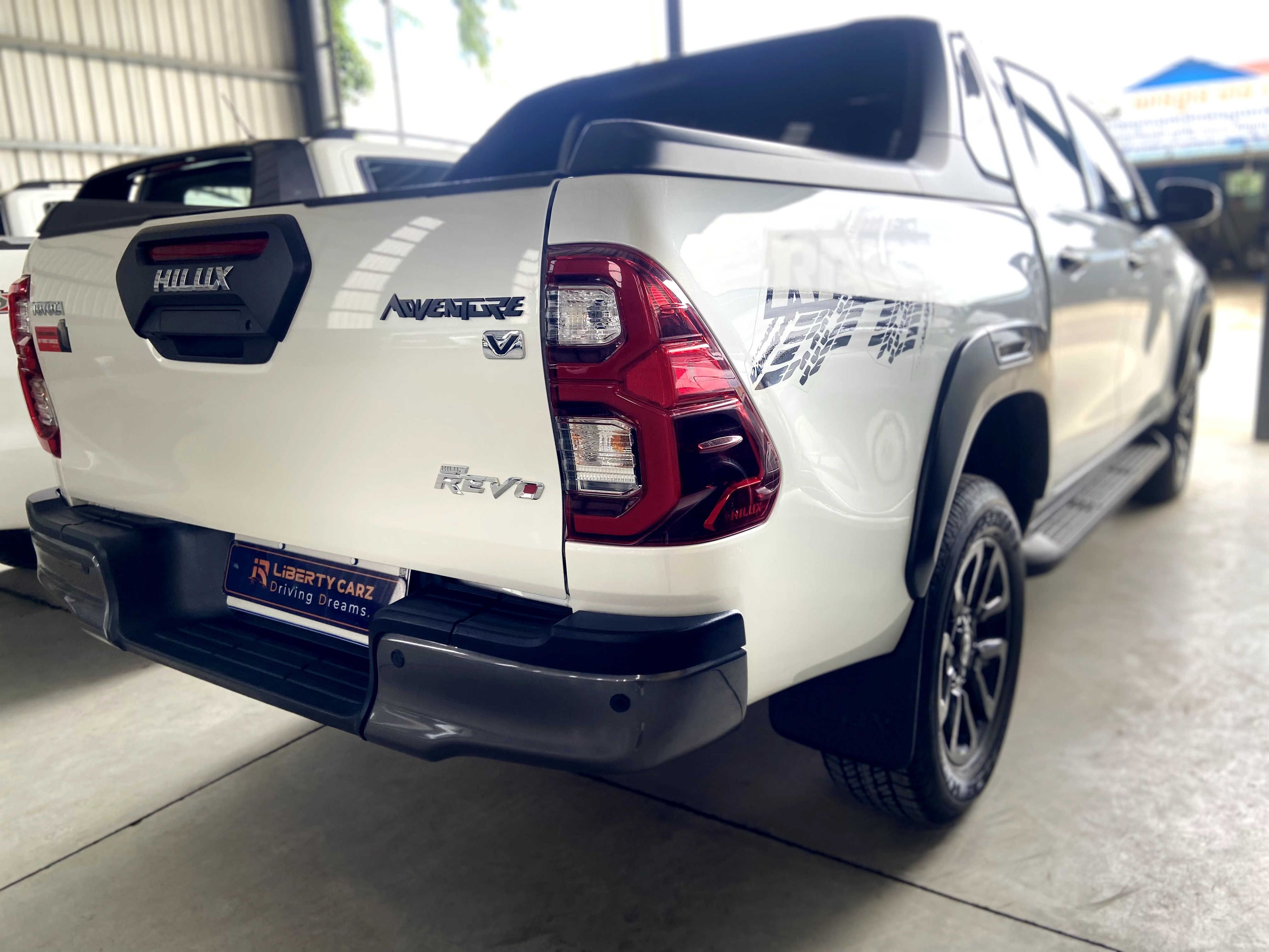 តូយ៉ូតា Hilux Revo Rally 2021