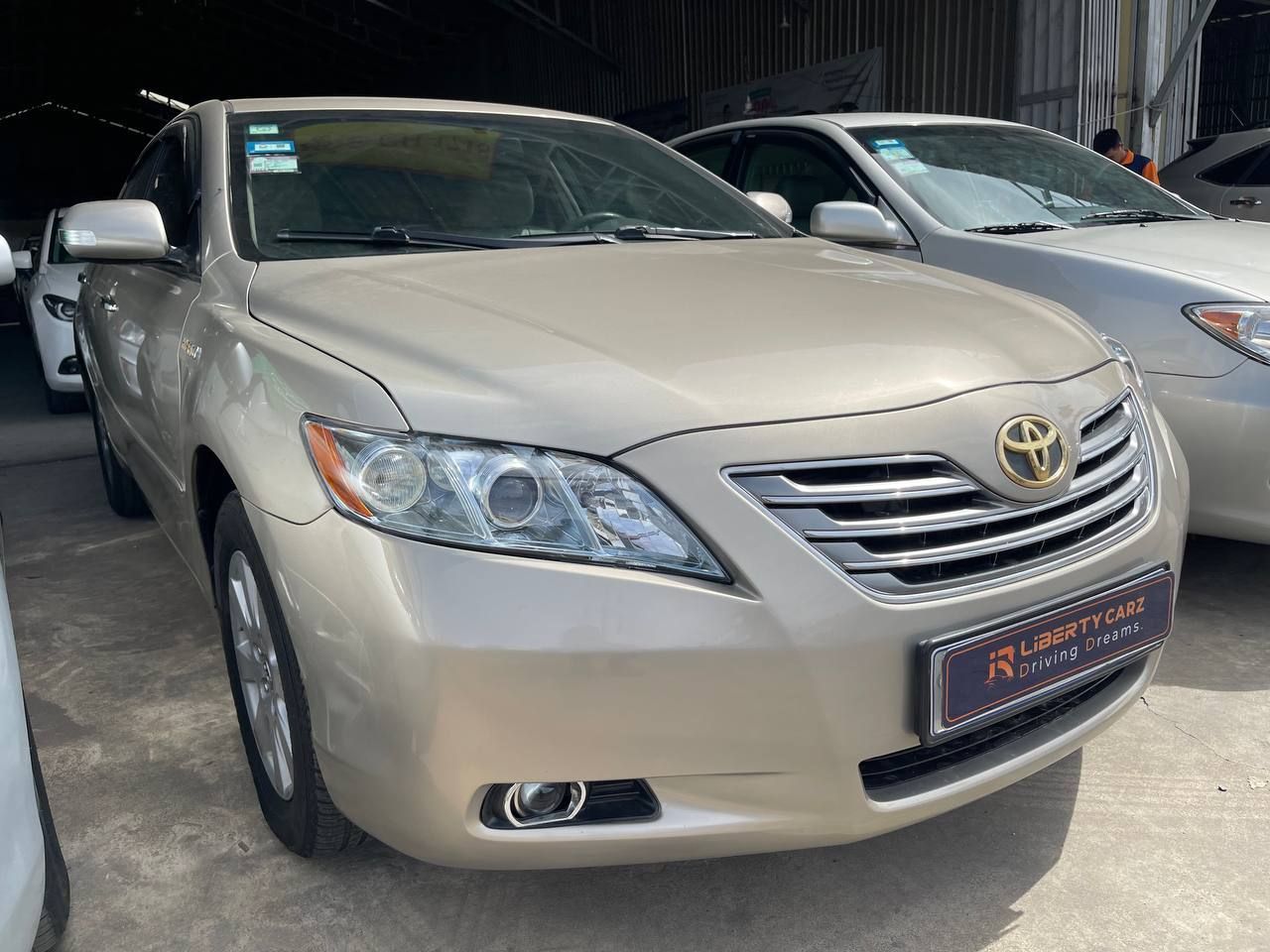 តូយ៉ូតា Camry Hybrid 2007