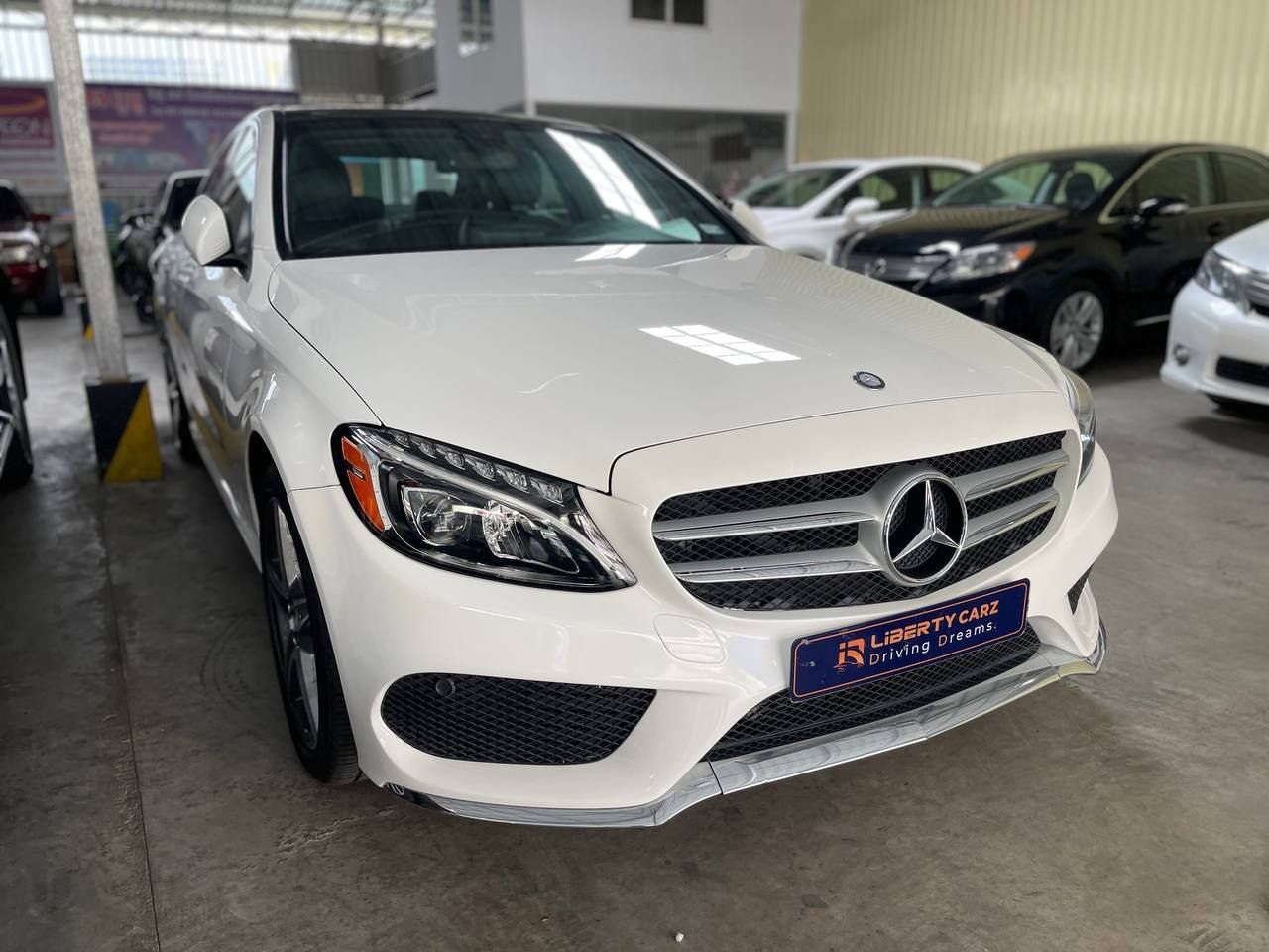 Mercedes-Benz C300 2015