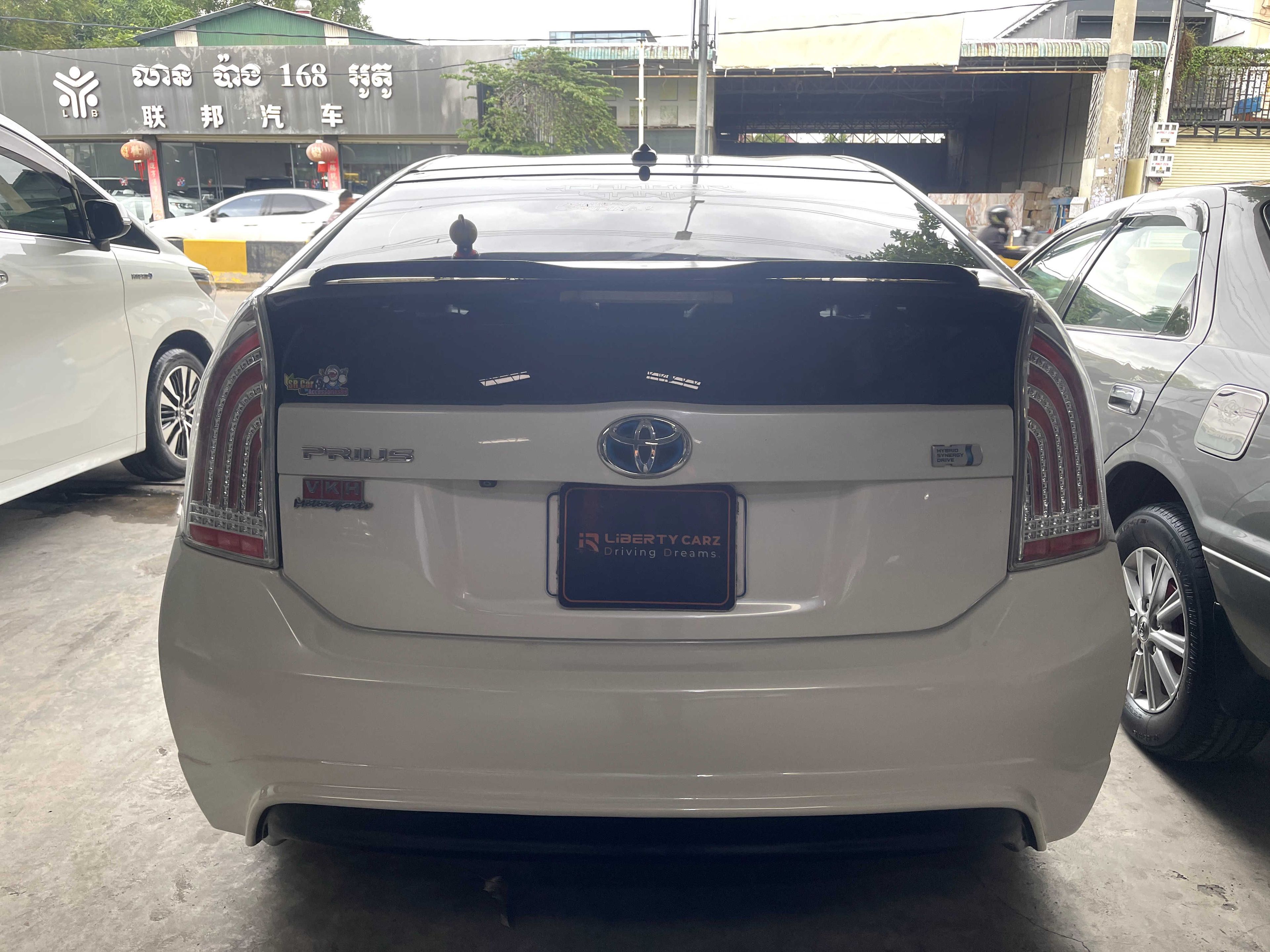 តូយ៉ូតា Prius 2010