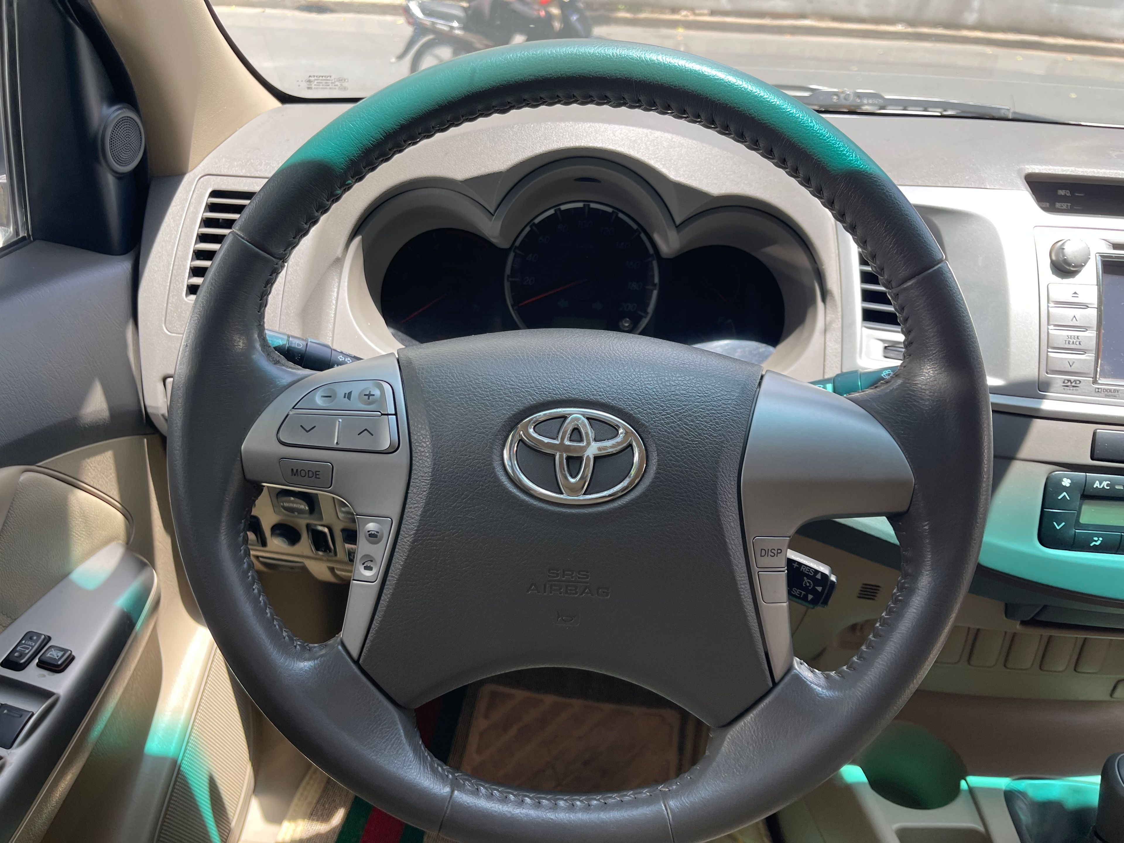 Toyota Hilux Vigo 2013