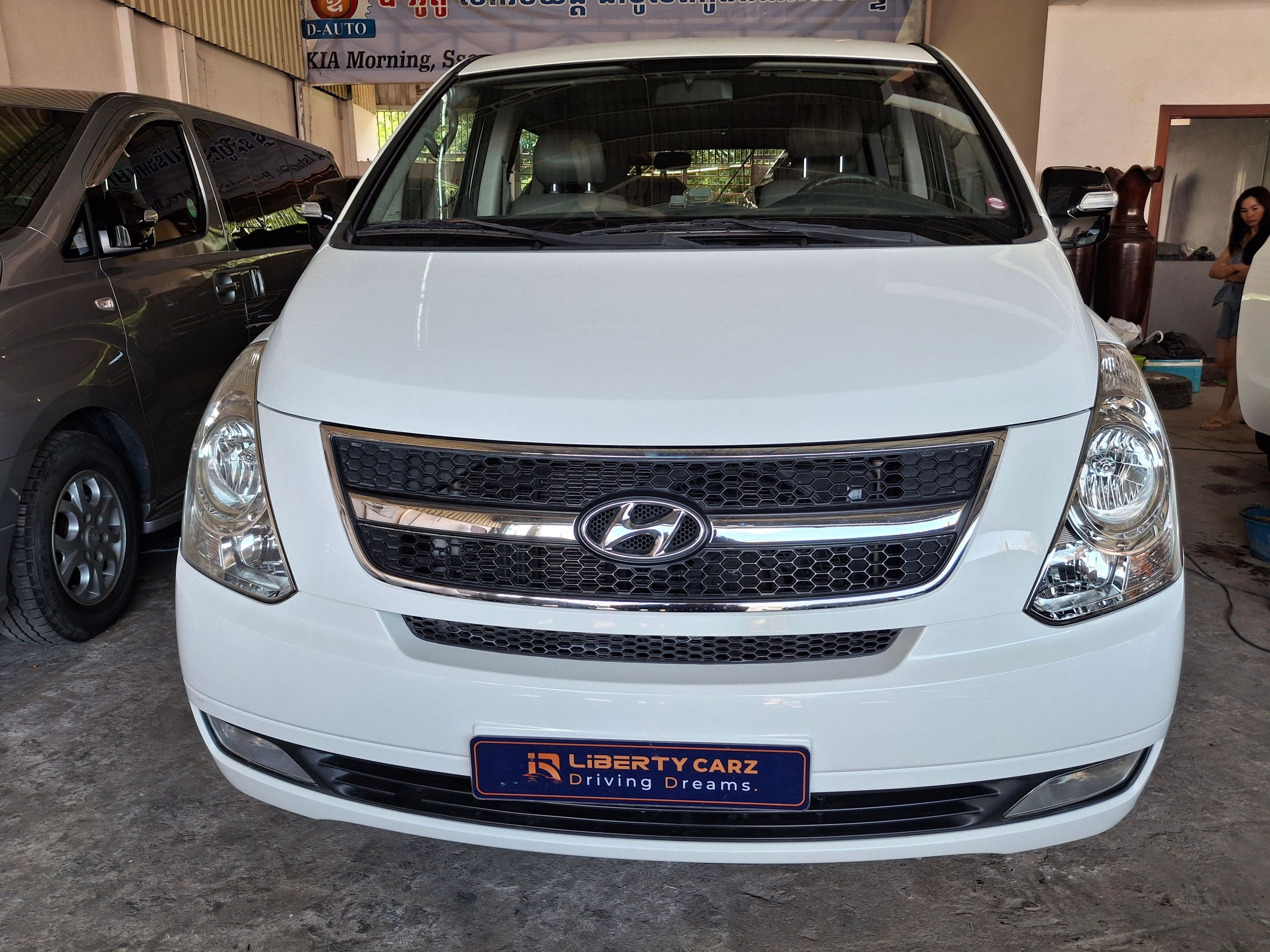 Hyundai Starex CVX 2010