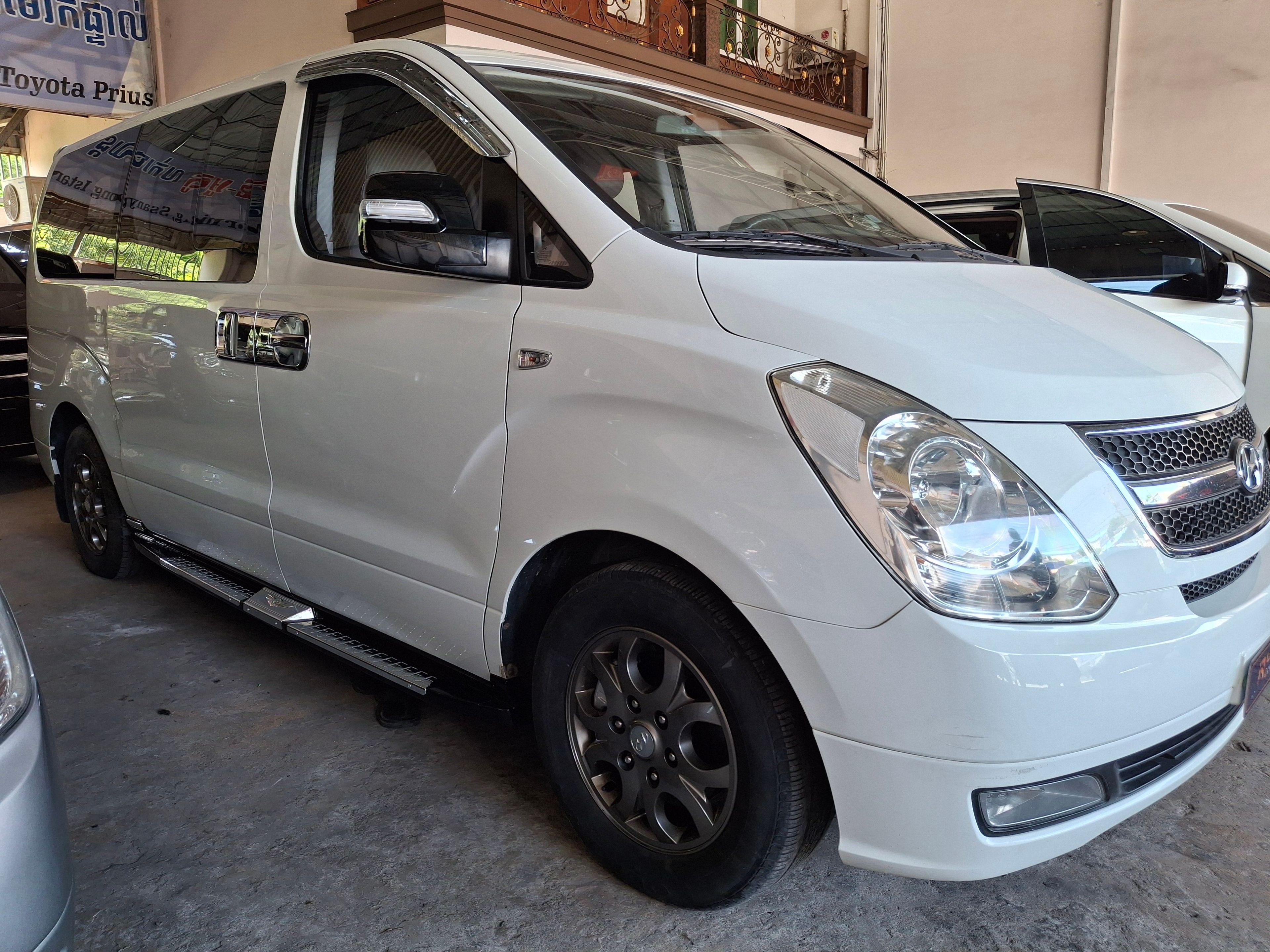 Hyundai Starex CVX 2010