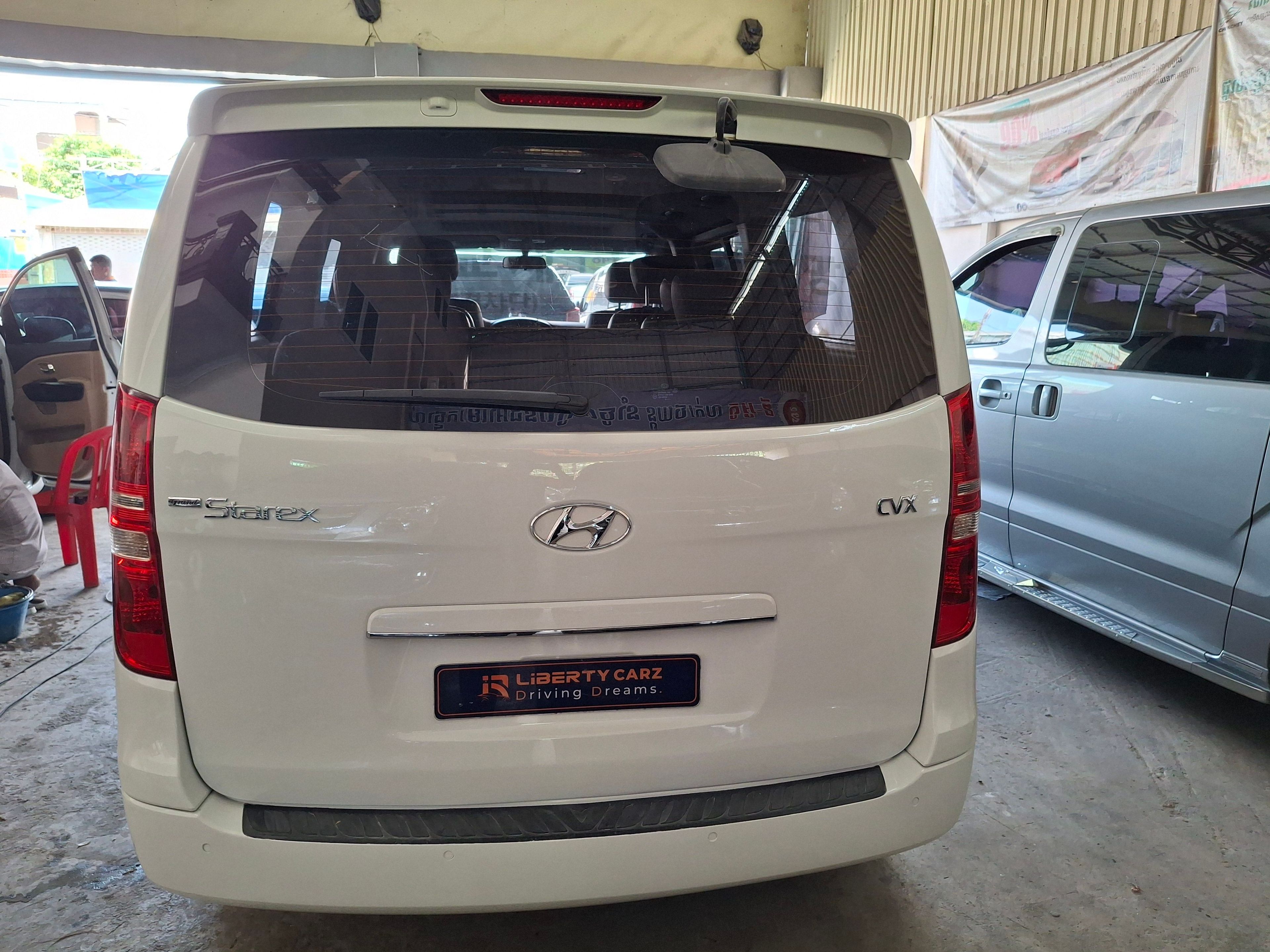 Hyundai Starex CVX 2010