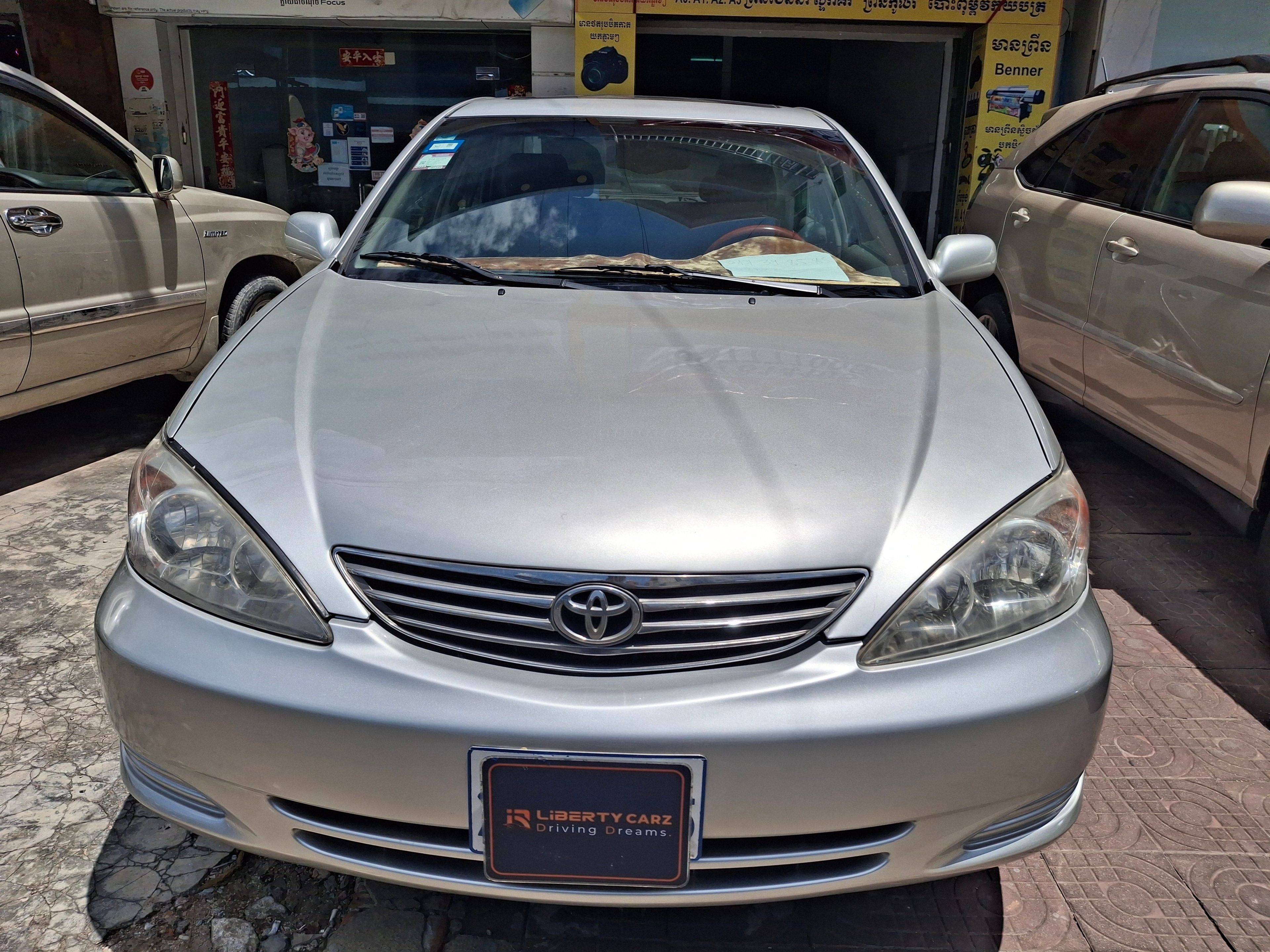 Toyota Camry XLE 2002