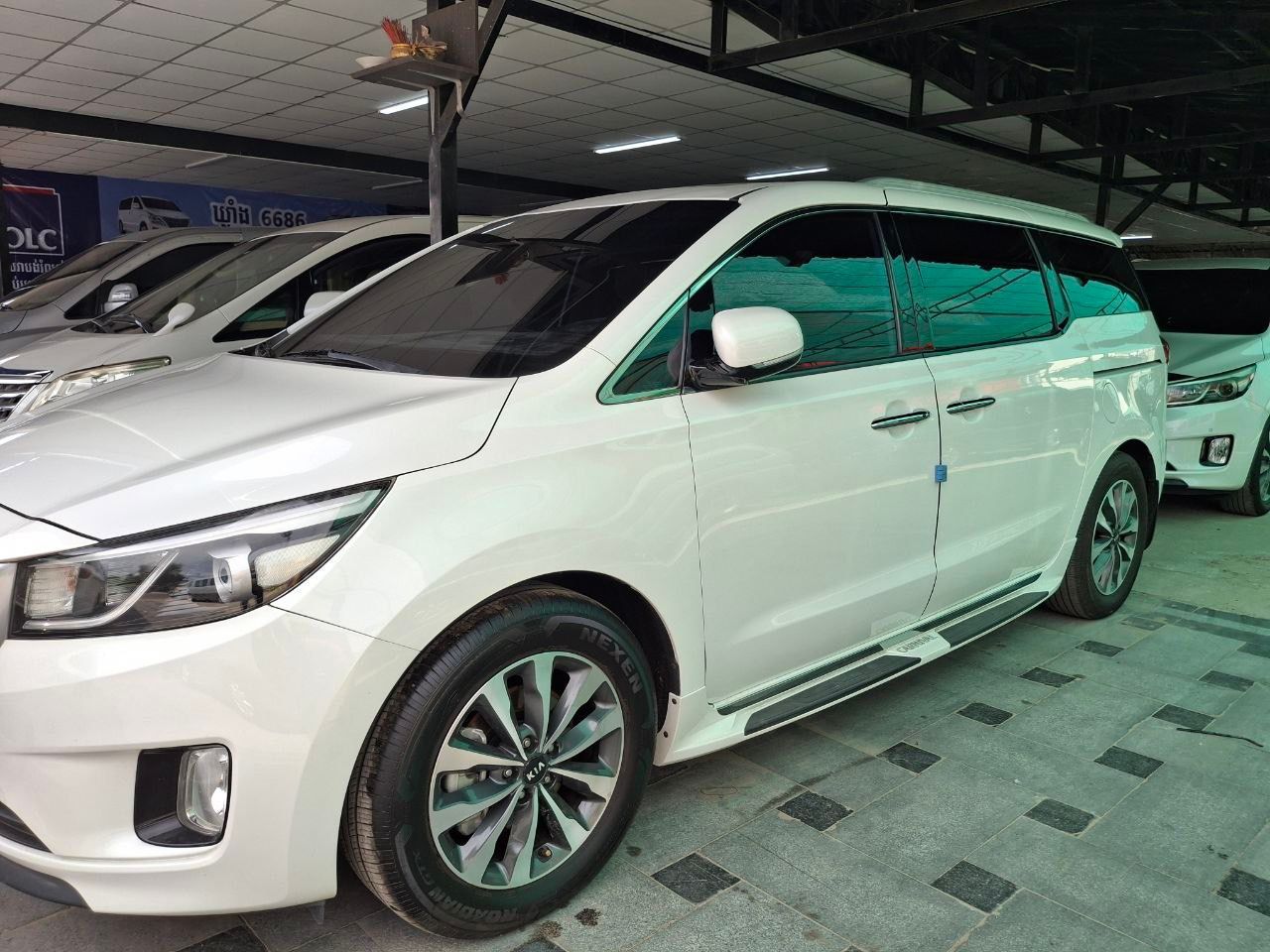 Kia Carnival 2015