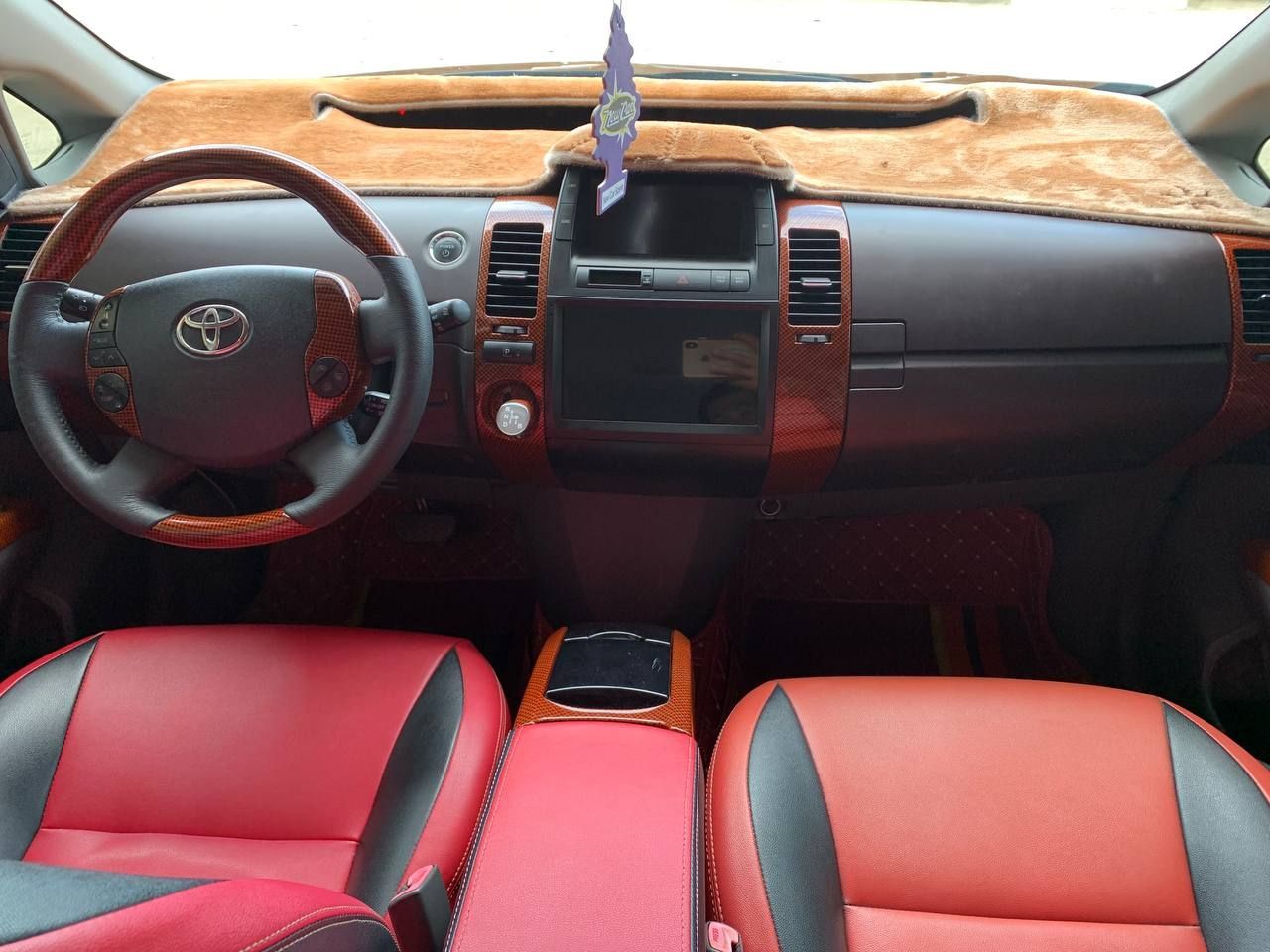 តូយ៉ូតា Prius 2004