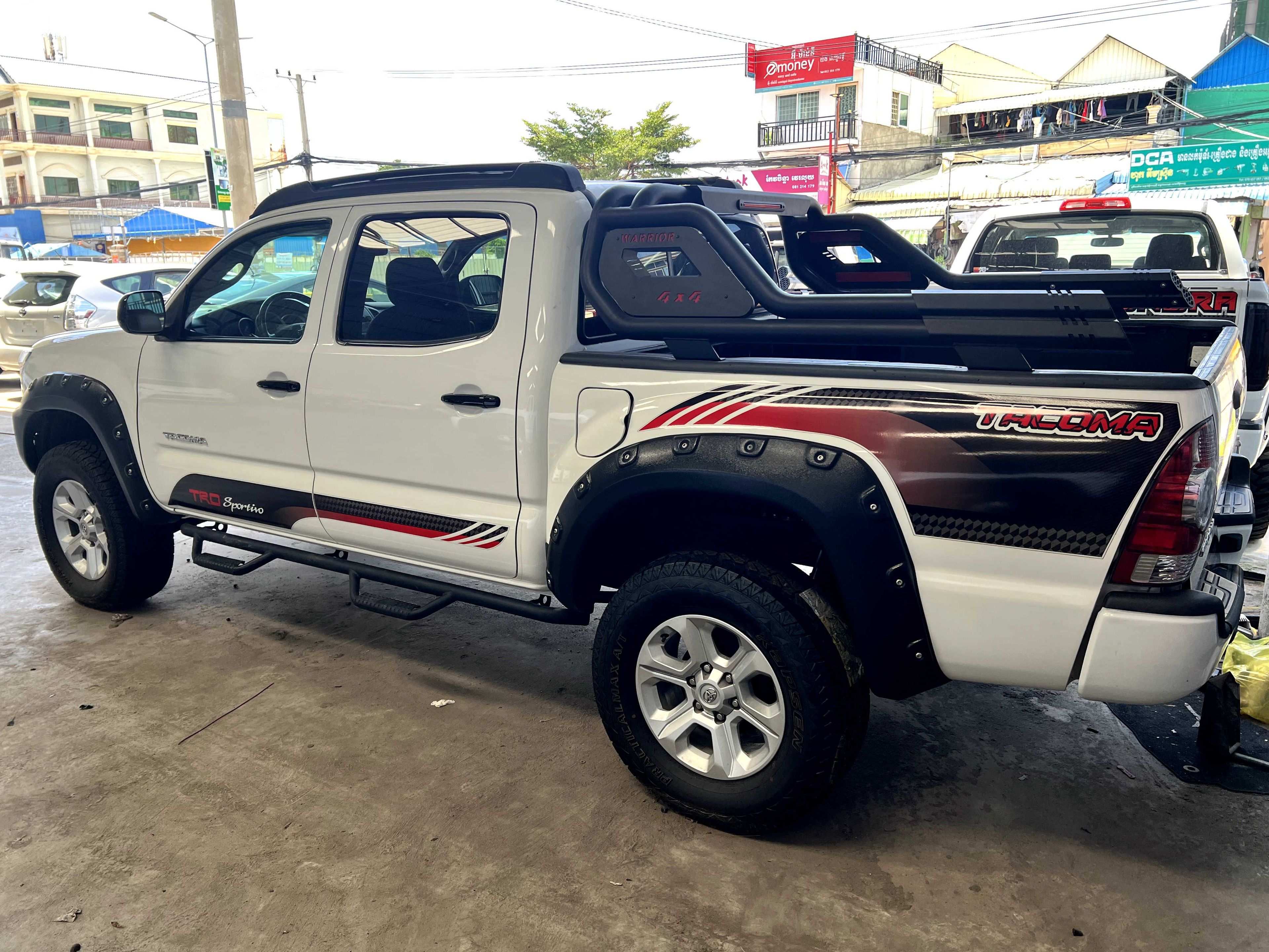 Toyota Tacoma 2011