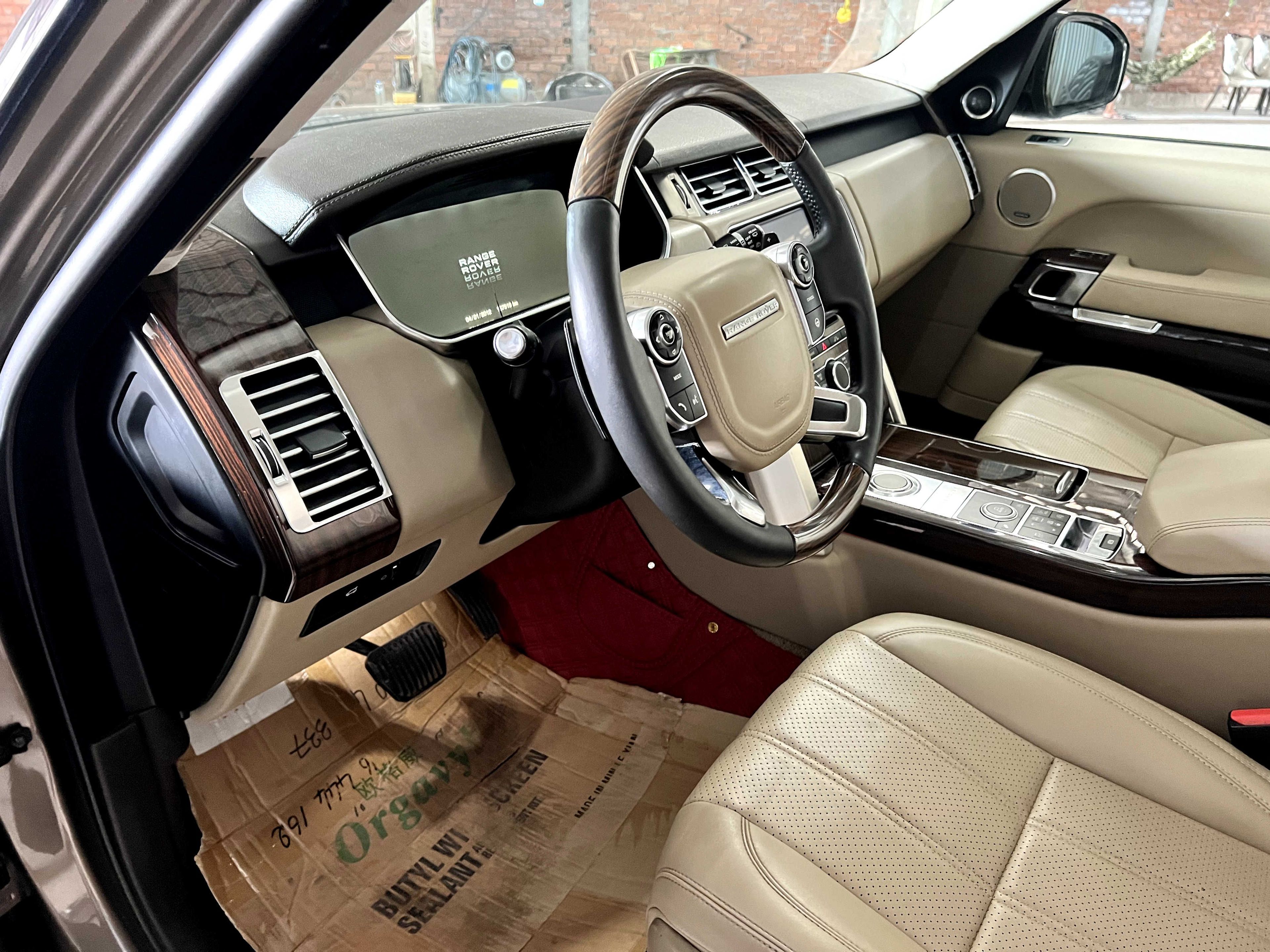 Land Rover Range Rover Voque 2013