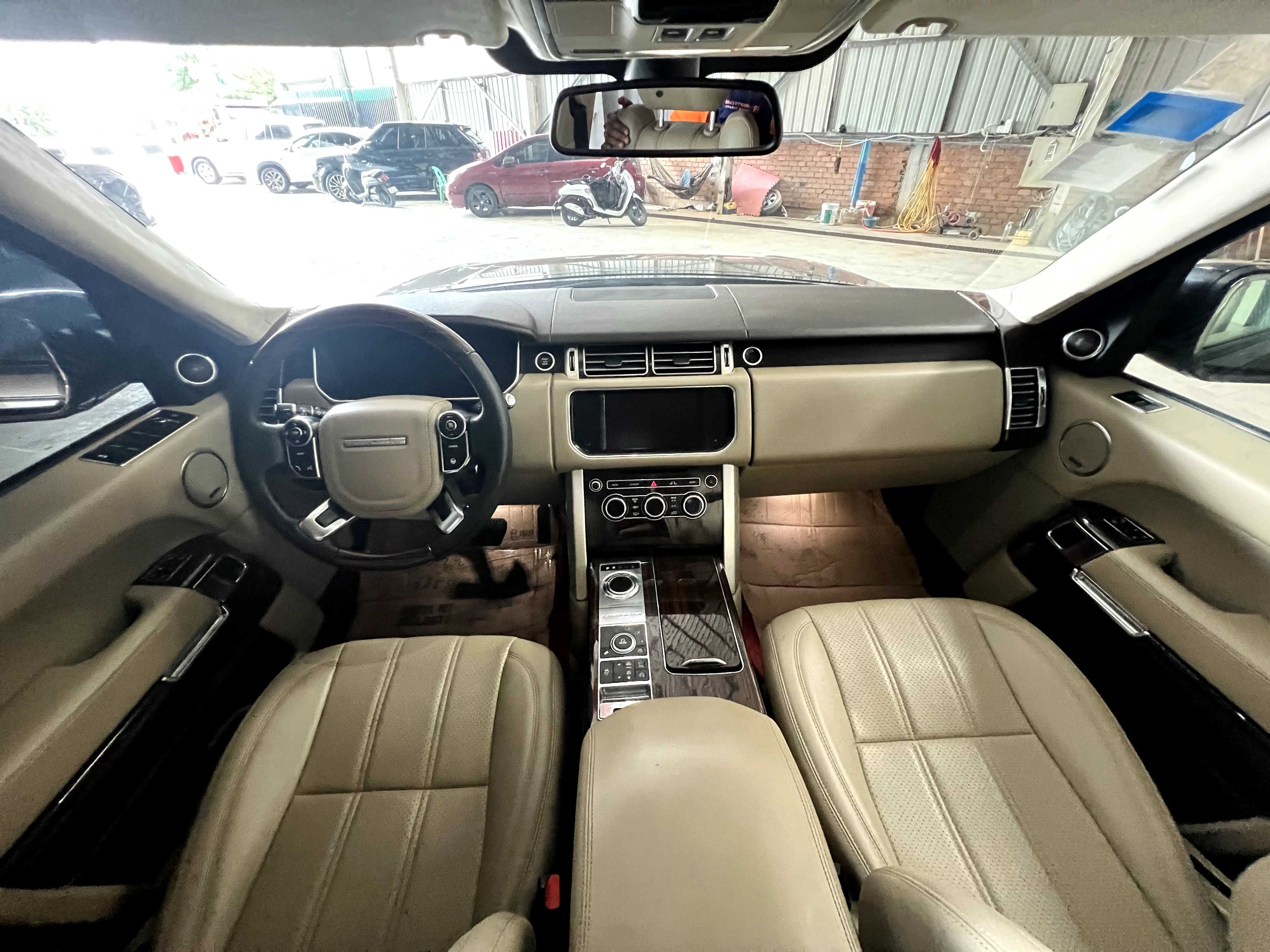 Land Rover Range Rover Voque 2013