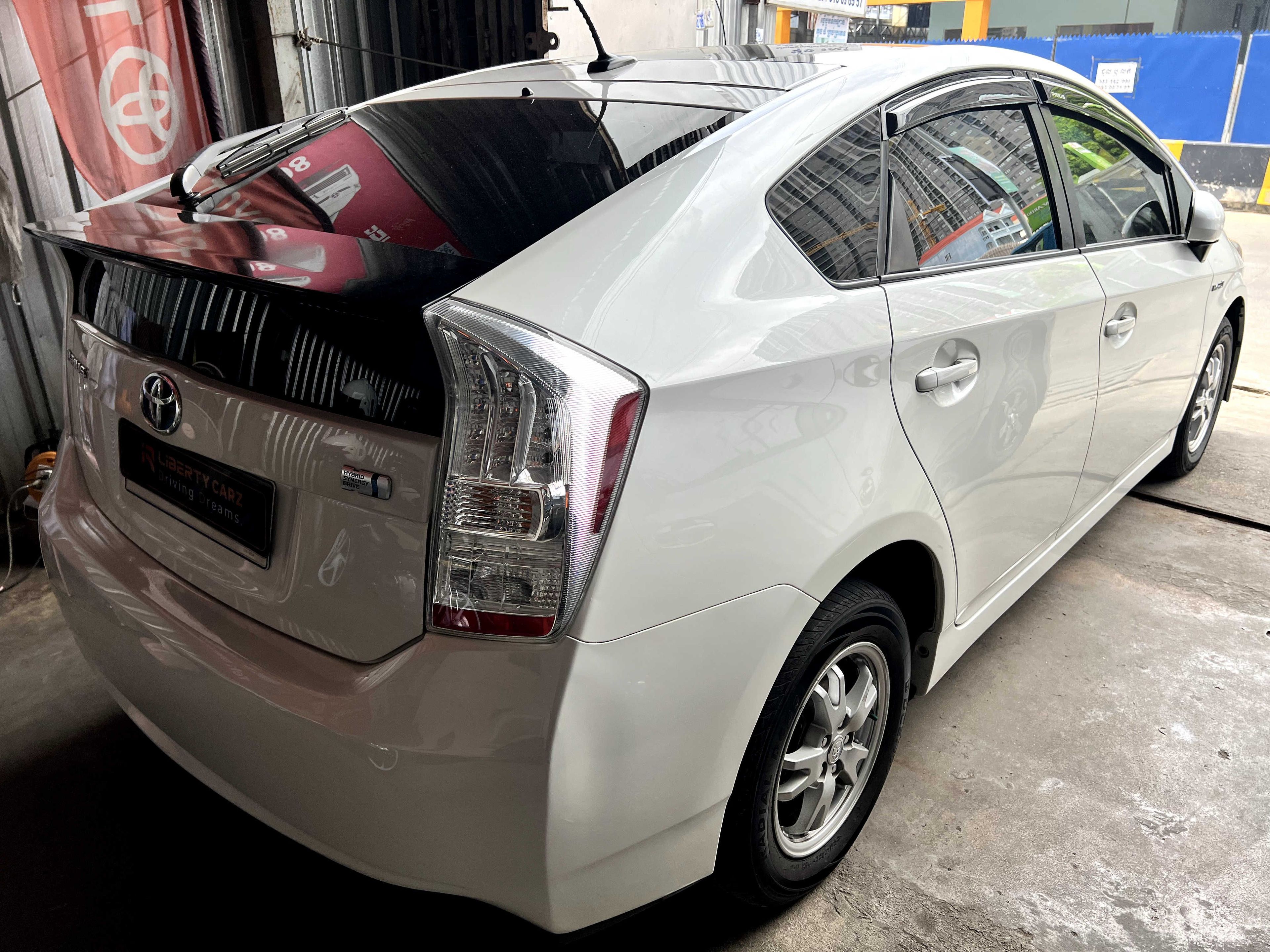 តូយ៉ូតា Prius 2010