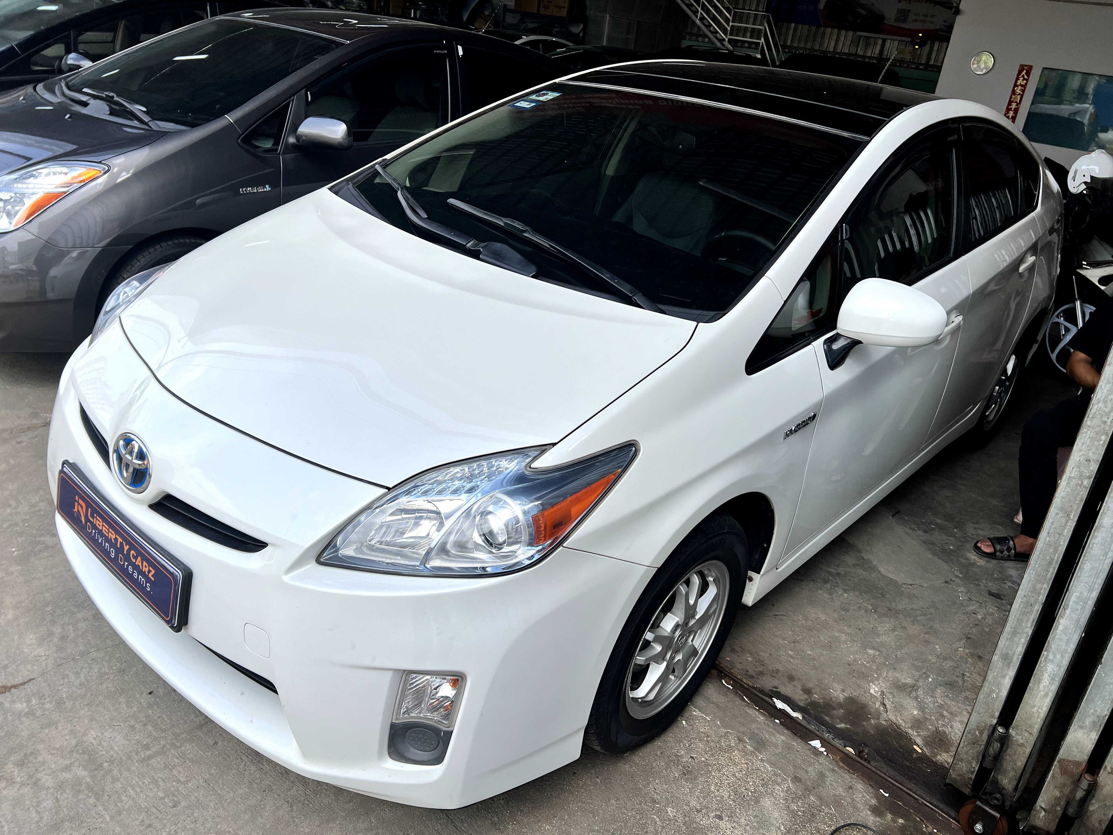 តូយ៉ូតា Prius 2010