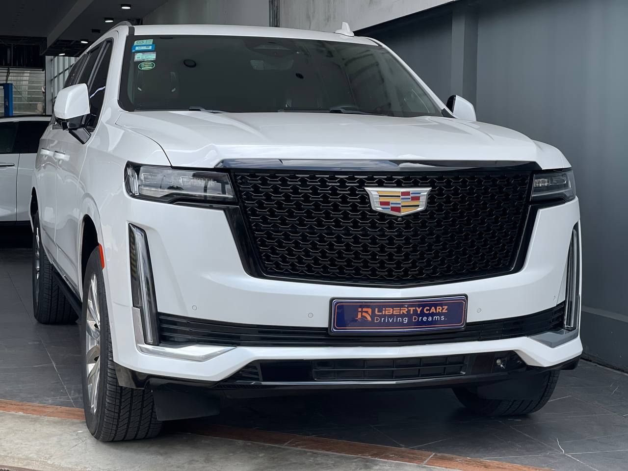 Cadillac ESCALADE 2021