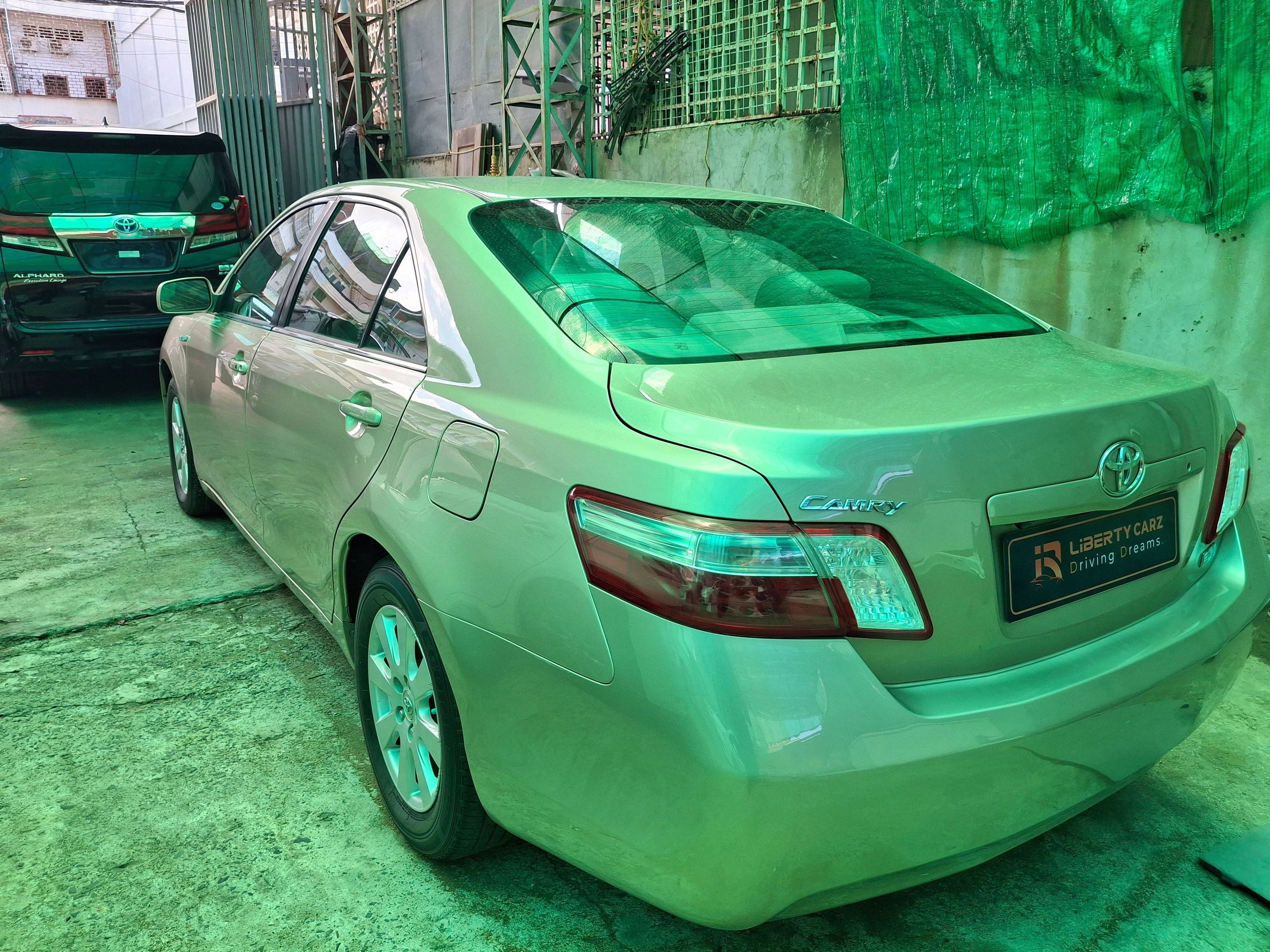 តូយ៉ូតា Camry Hybrid 2007