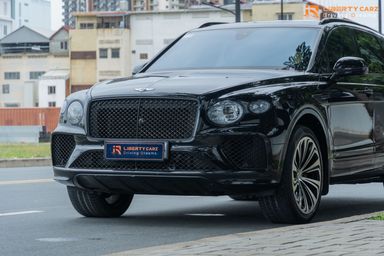 Bentley Bentayga 2021