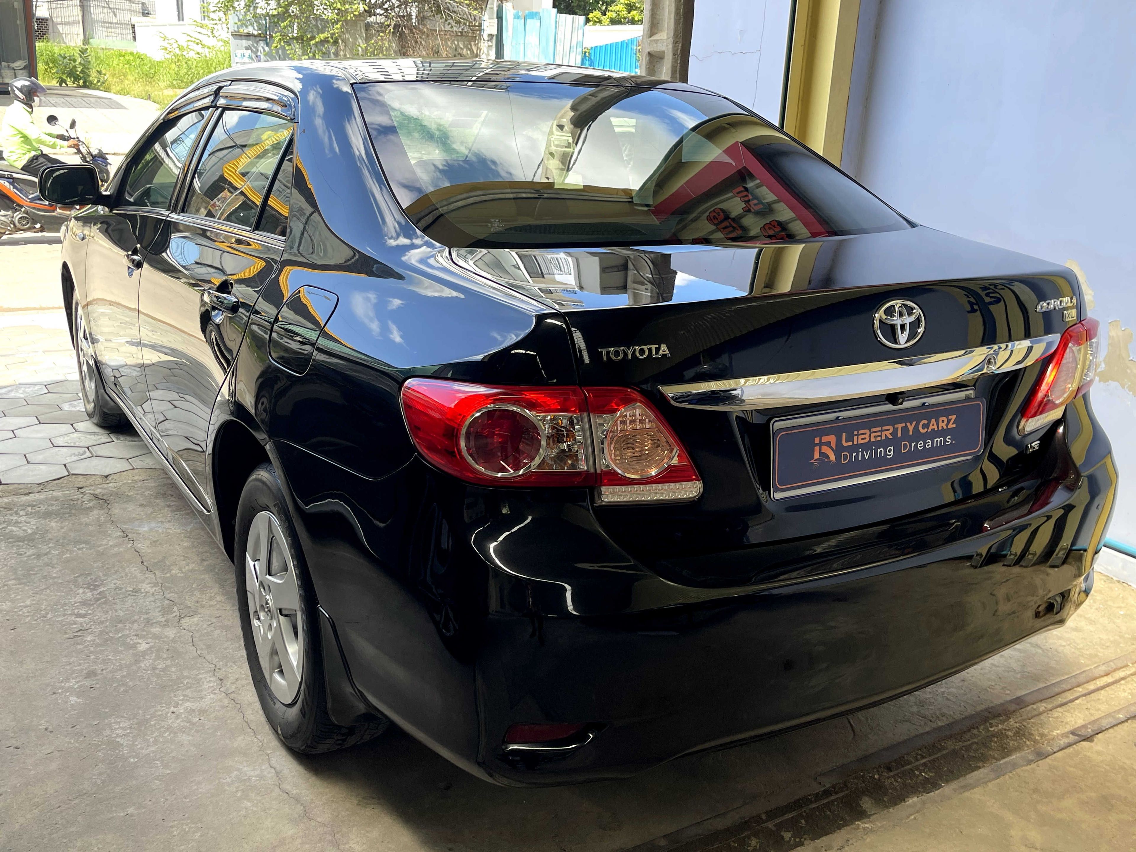 Toyota Corolla Cross Hybrid 2011