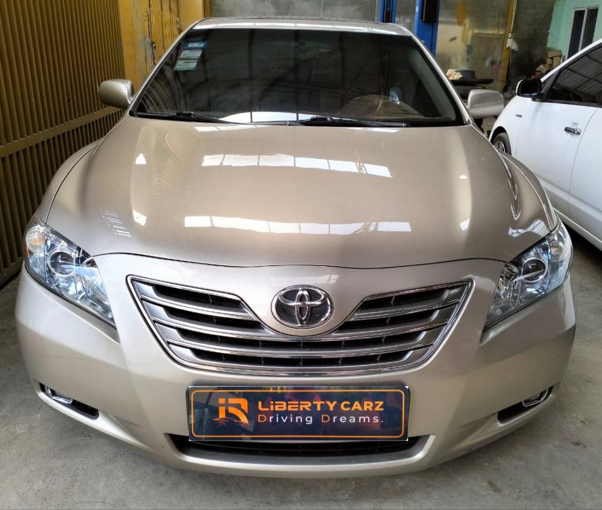 តូយ៉ូតា Camry Hybrid 2007