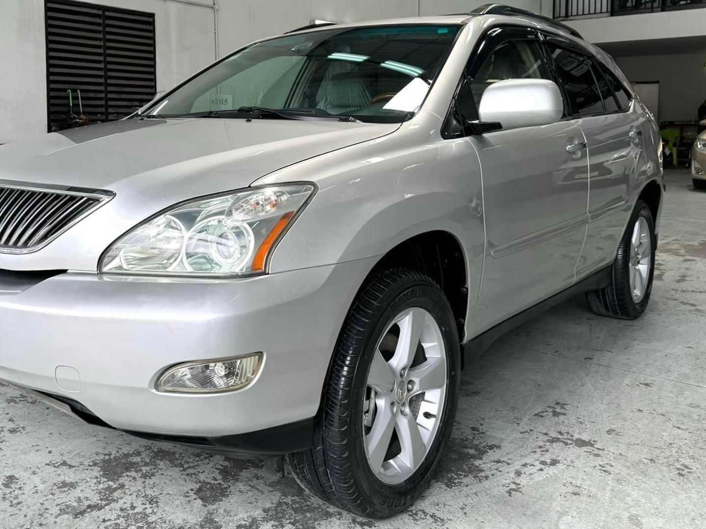 Lexus RX-330 2004