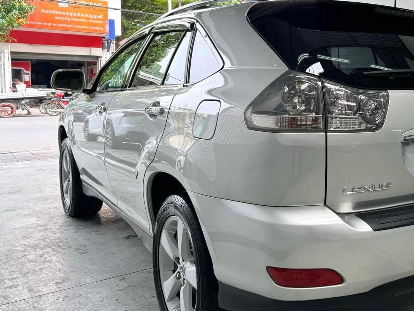 Lexus RX-330 2004