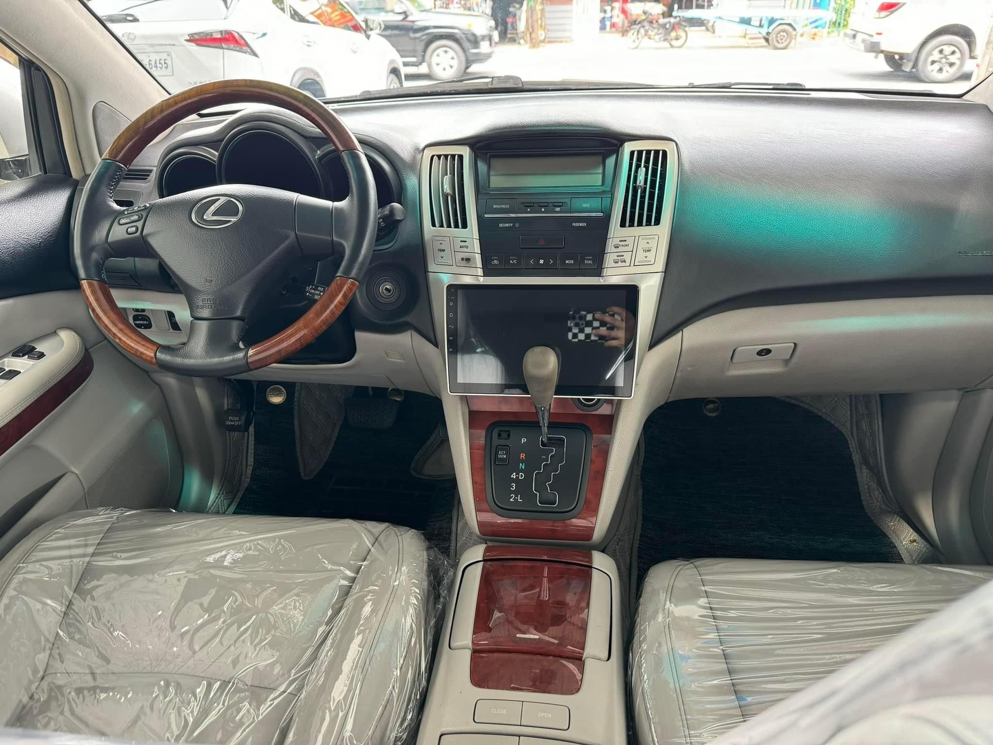 Lexus RX-330 2004