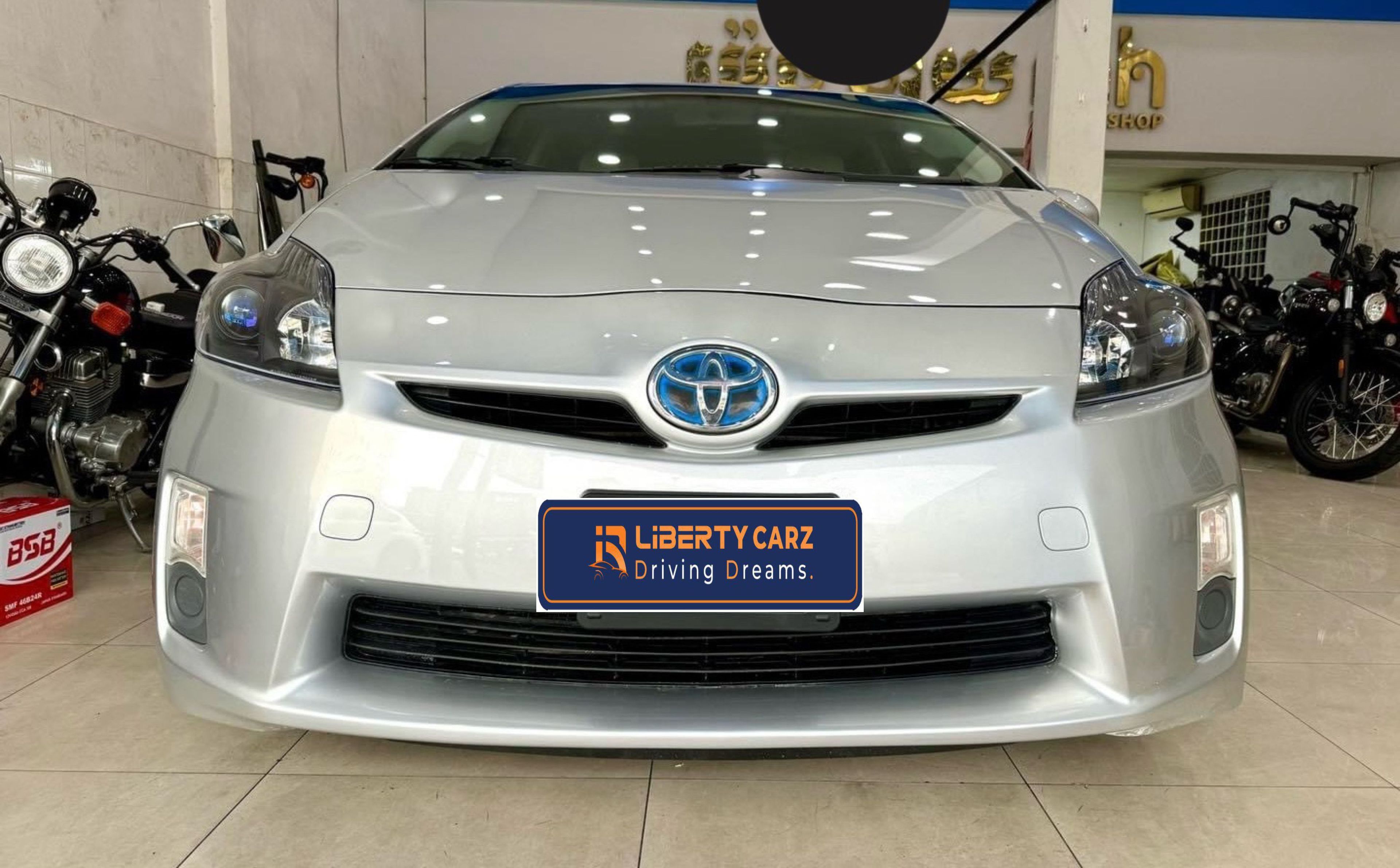 តូយ៉ូតា Prius 2011