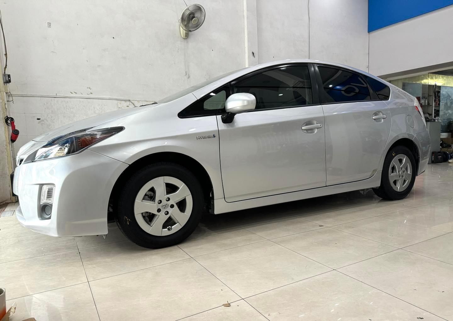 តូយ៉ូតា Prius 2011