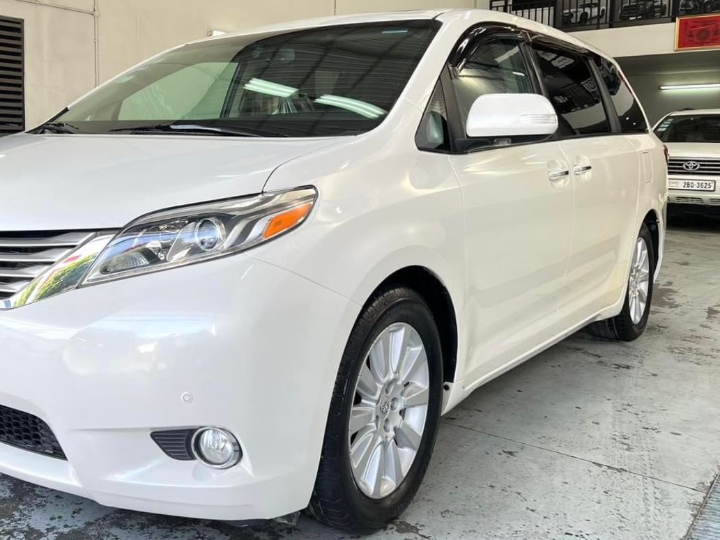 Toyota Sienna 2015