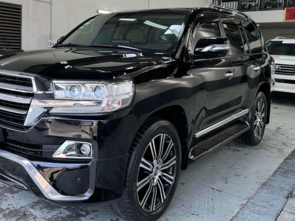 Toyota Land Cruiser GXR 2017