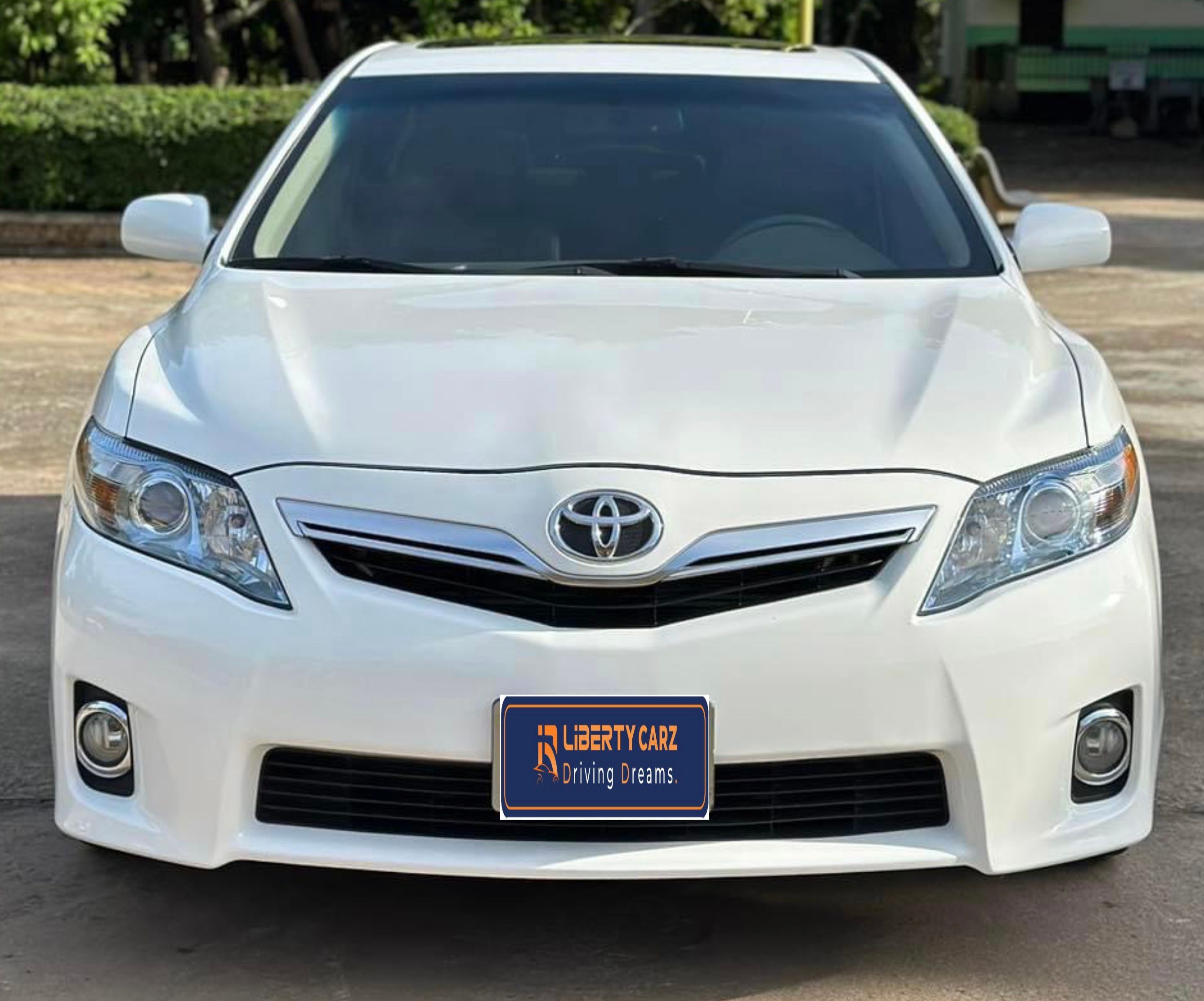 Toyota Camry Hybrid 2011