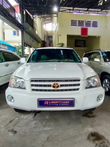 តូយ៉ូតា Highlander 2003forsale