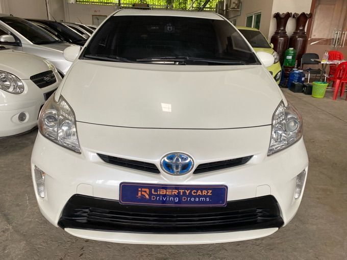 តូយ៉ូតា Prius 2012forsale