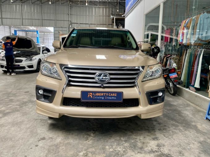 Lexus LX 570 2009