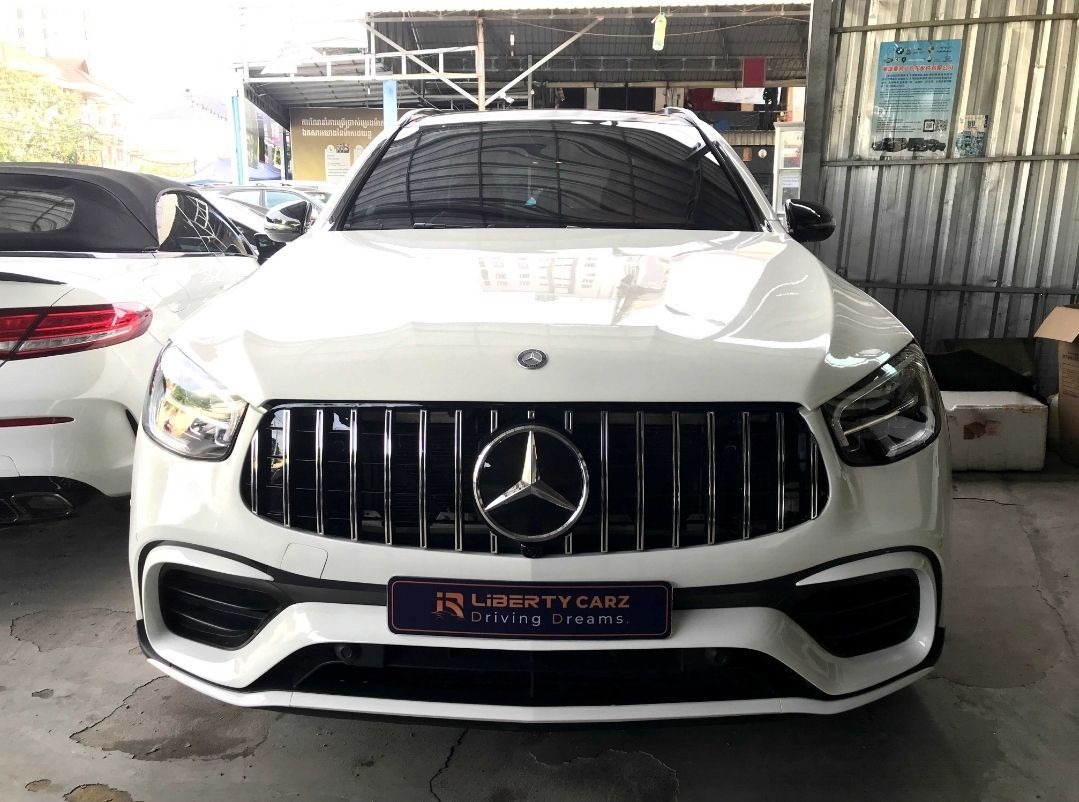 Mercedes-Benz GLC300 2015